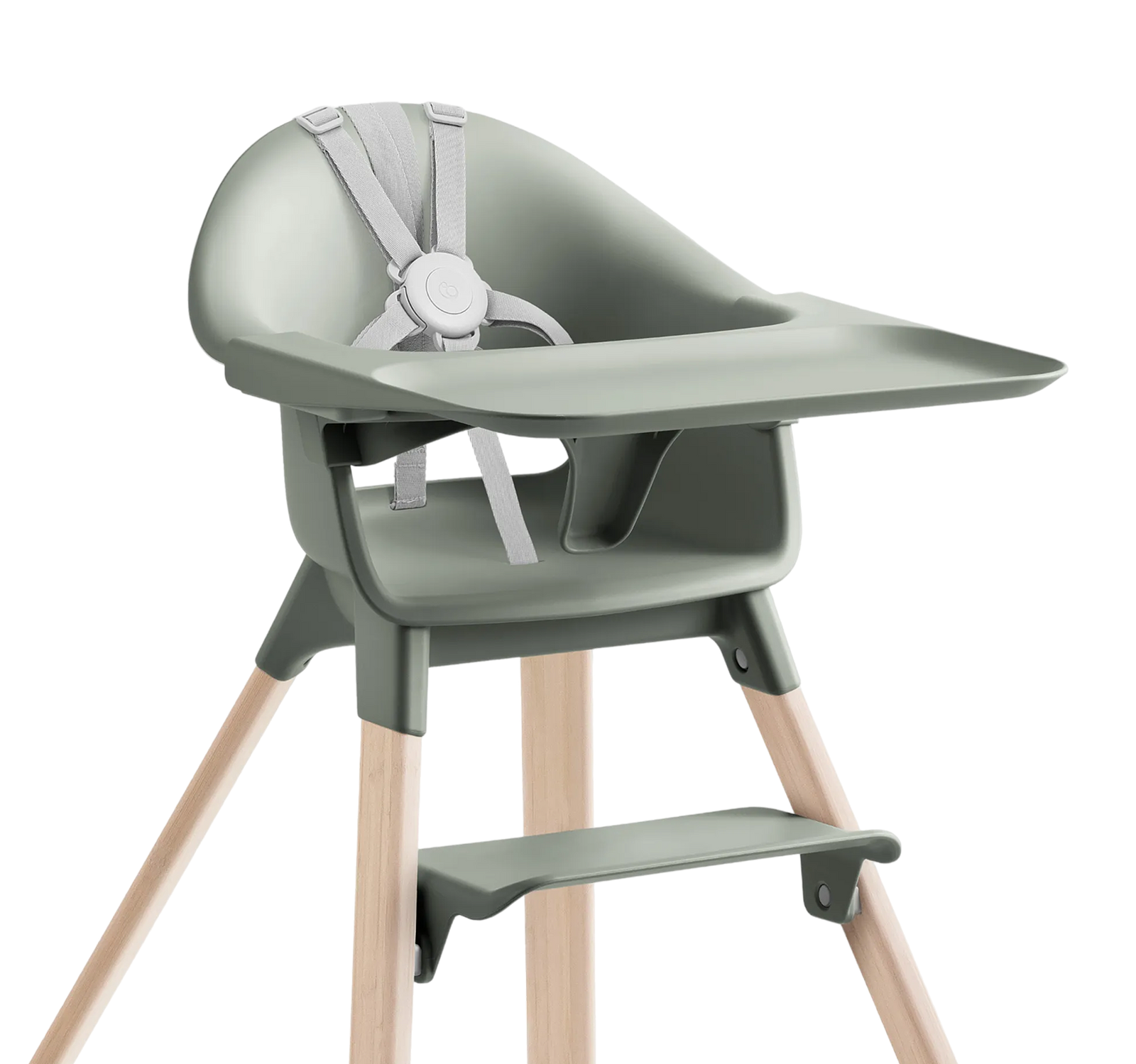 Una silla alta moderna de color verde salvia con patas de madera, una bandeja y un arnés gris claro.