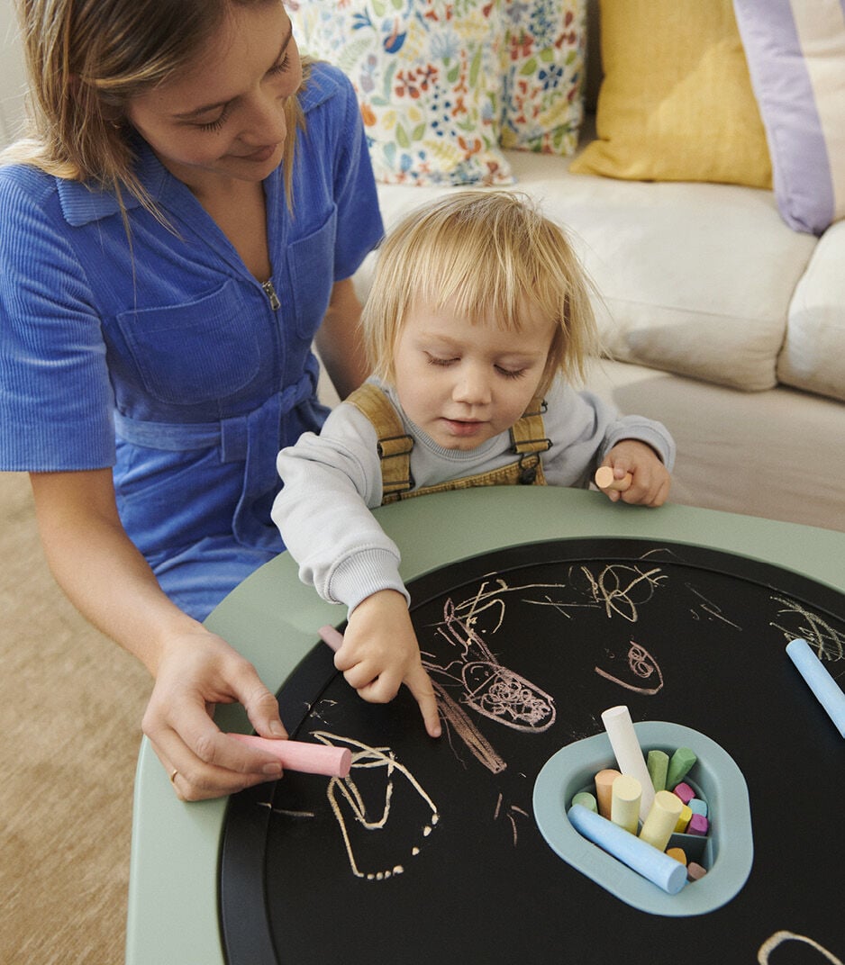 Stokke® MuTable™ Table Clover Green and Basic Blackboard.