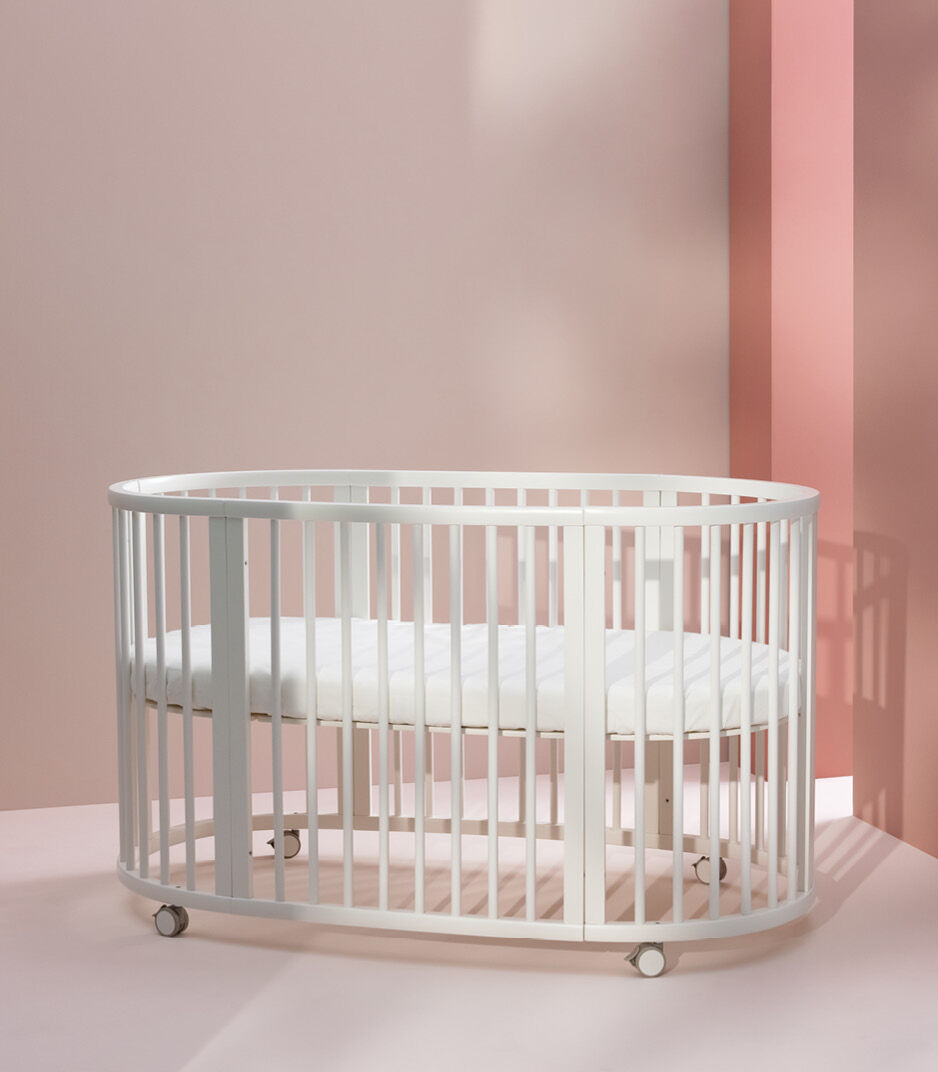 Round mini crib 2025