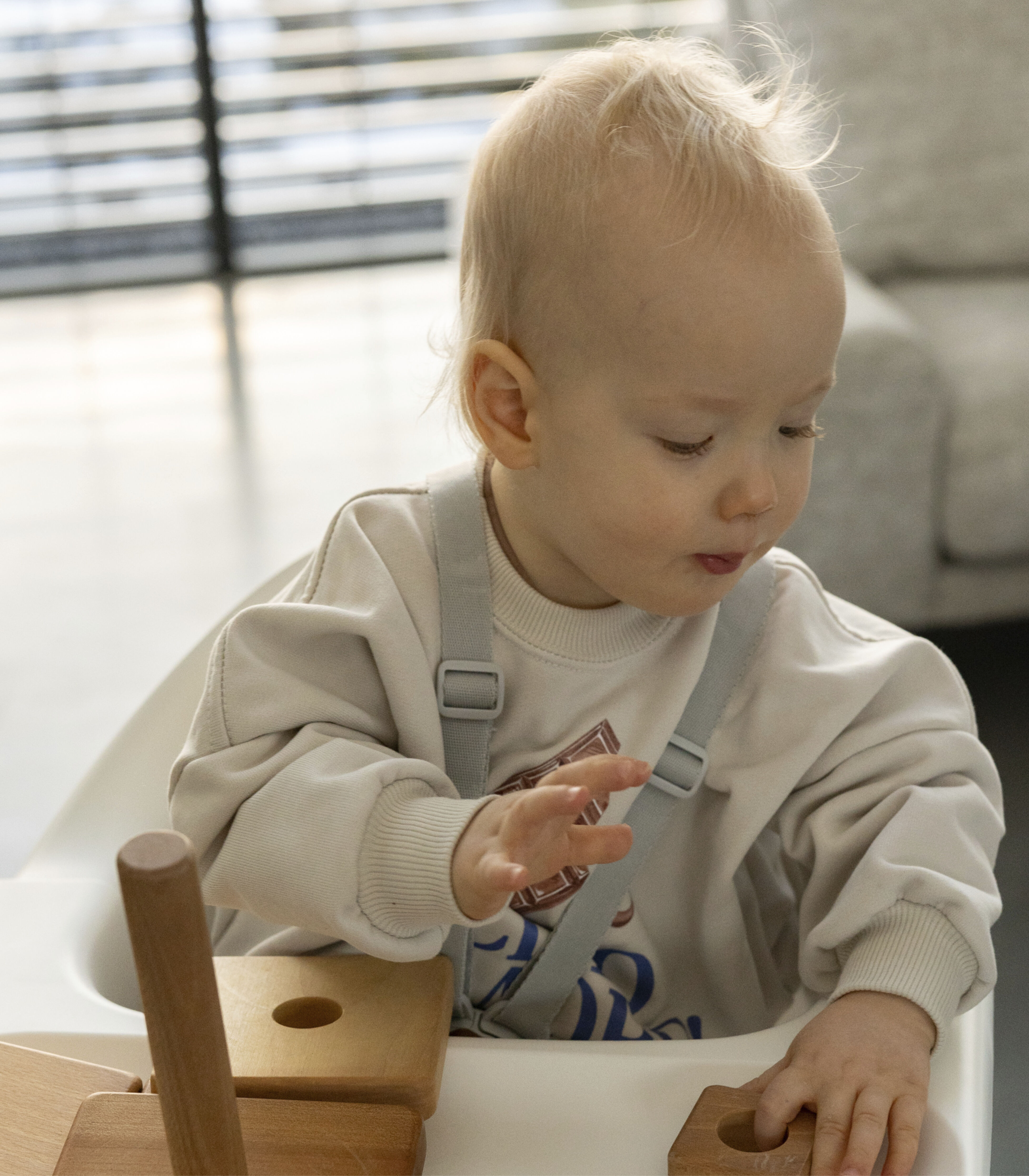 Stokke® Clikk™ High Chair, White, mainview galery image 3