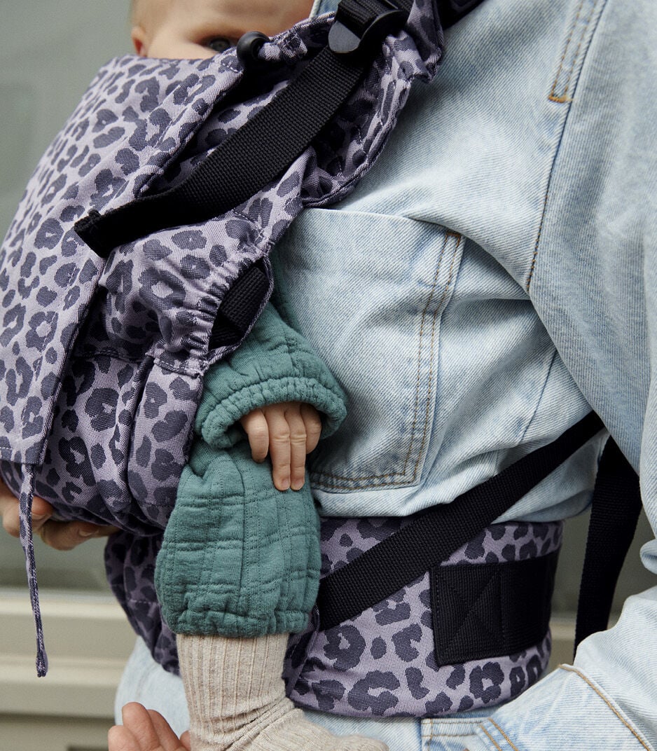 Portabebés Stokke® Limas™ Flex - Portabebés para diario, Leopardo Lila, mainview galería de imágenes 3