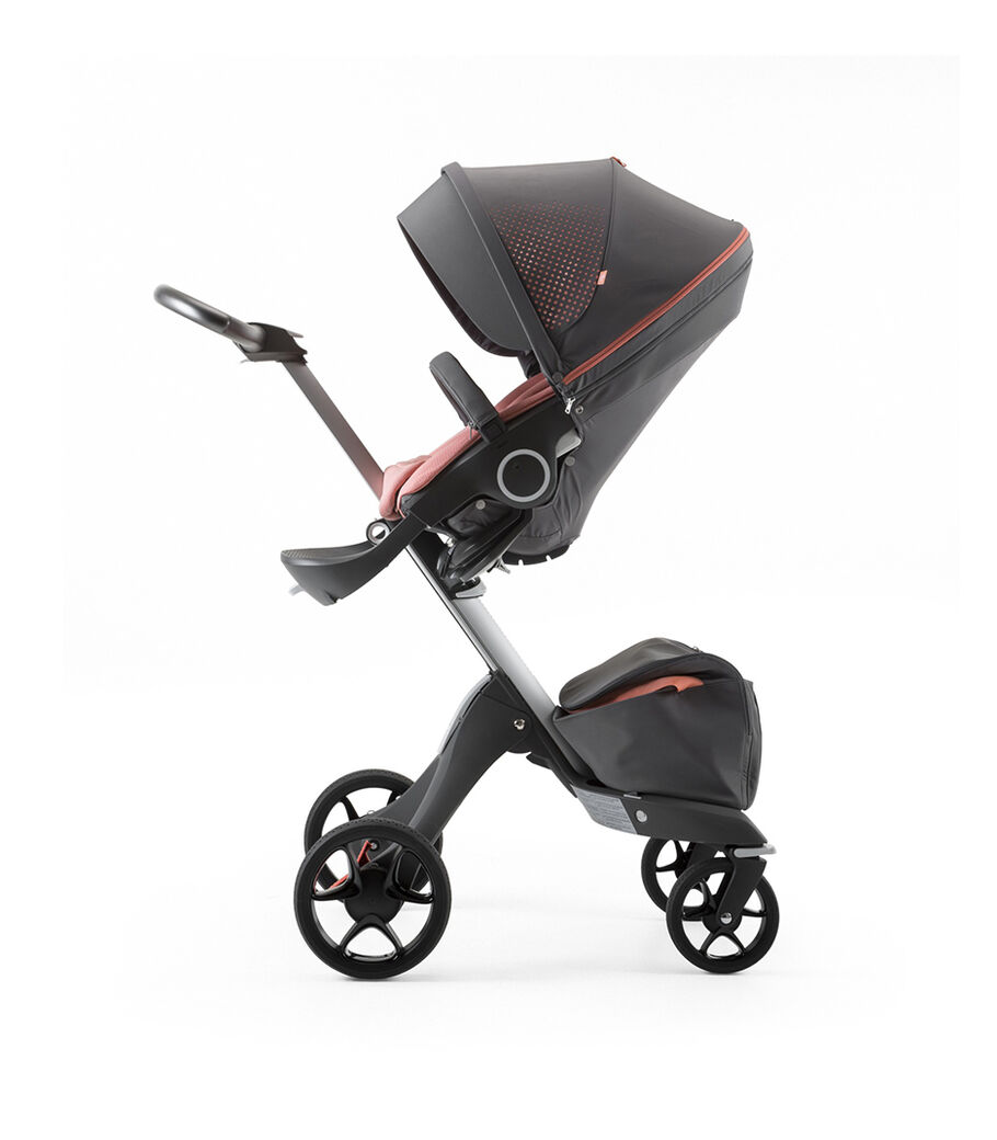 Stokke® Xplory® Silver Chassis and Seat. Athleisure Coral. view 62