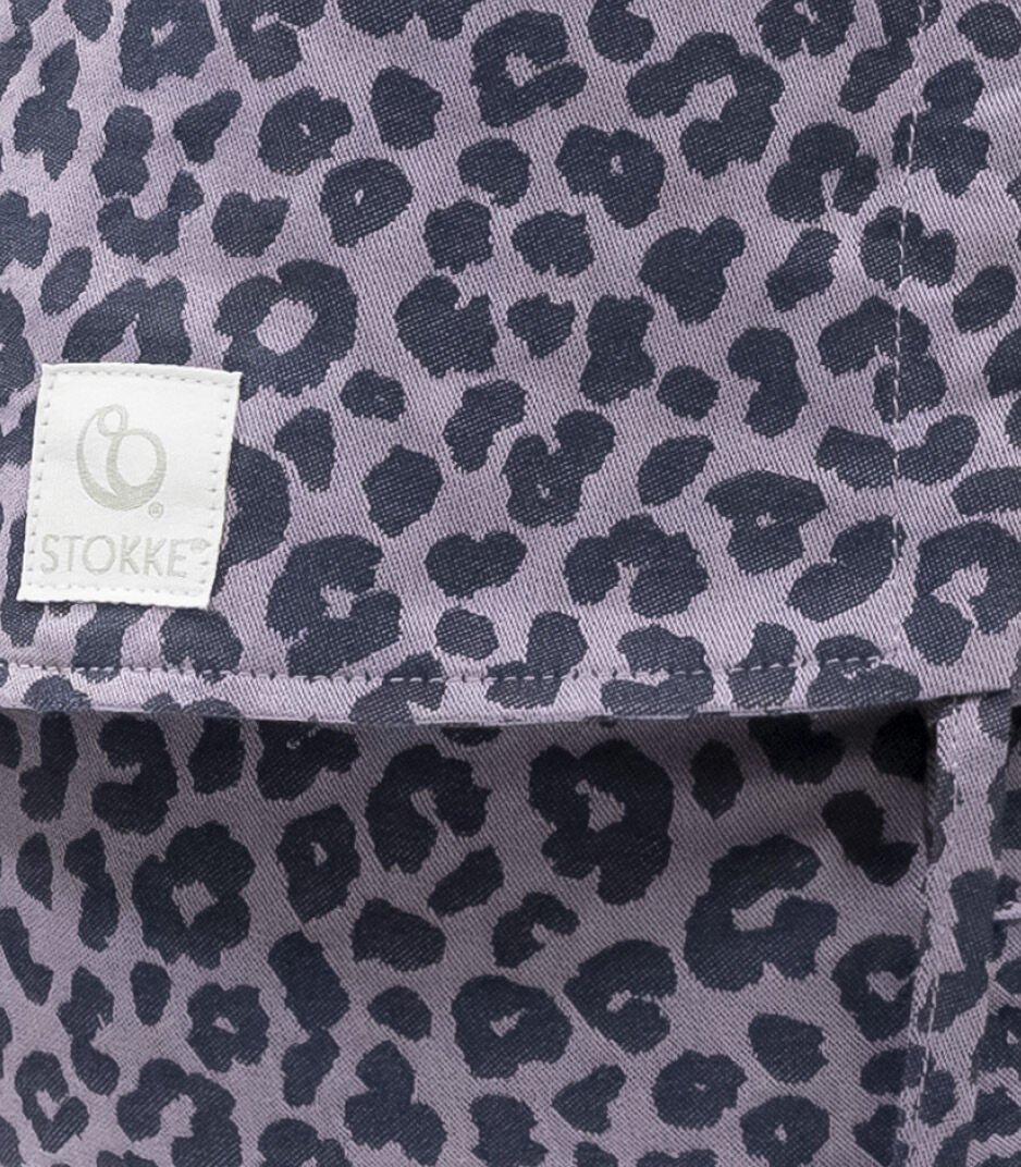 Stokke® Limas™ Leopard Lilac. Textile colour sample.