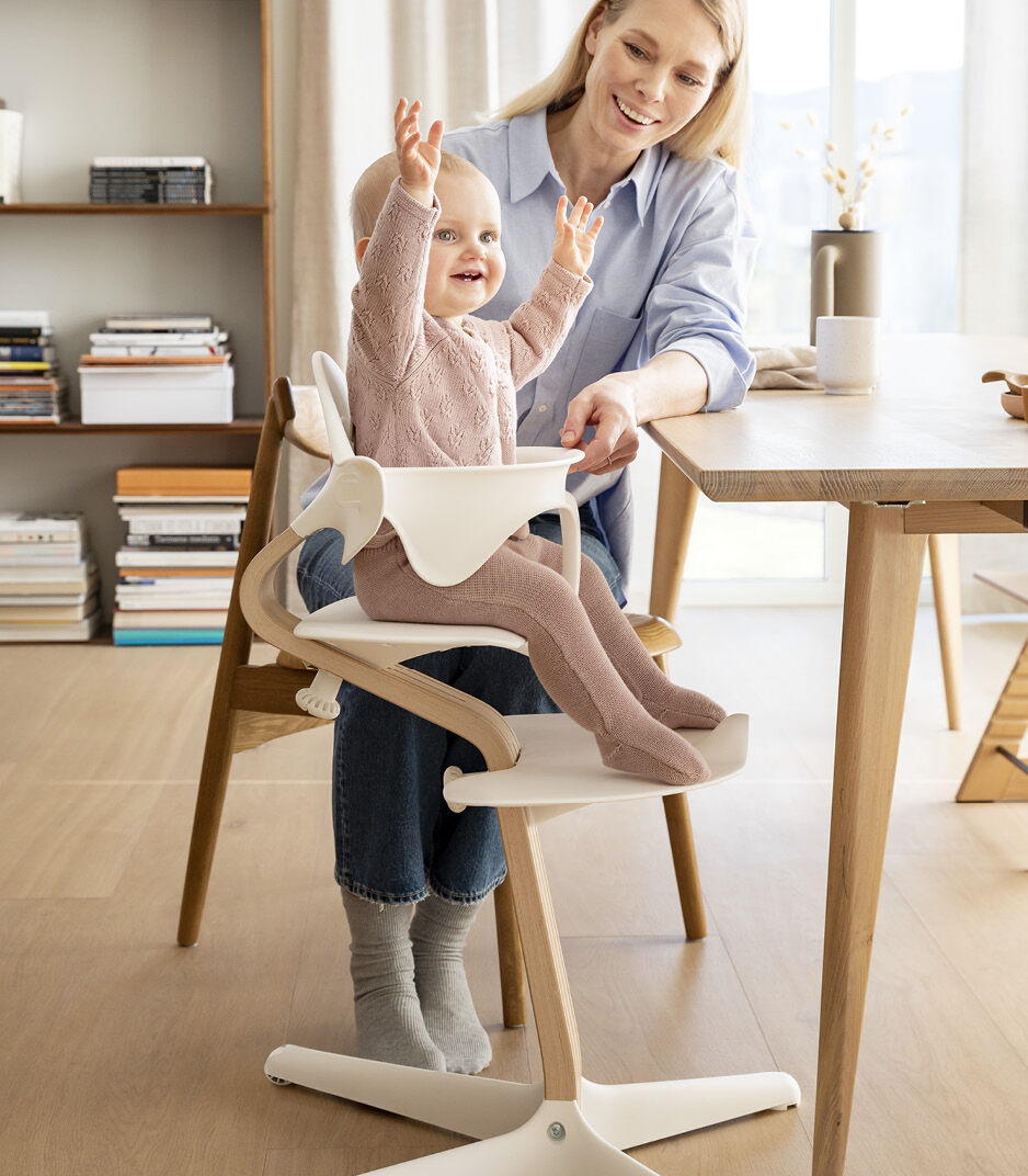 Stokke® Nomi® High Chair. Natural/White.