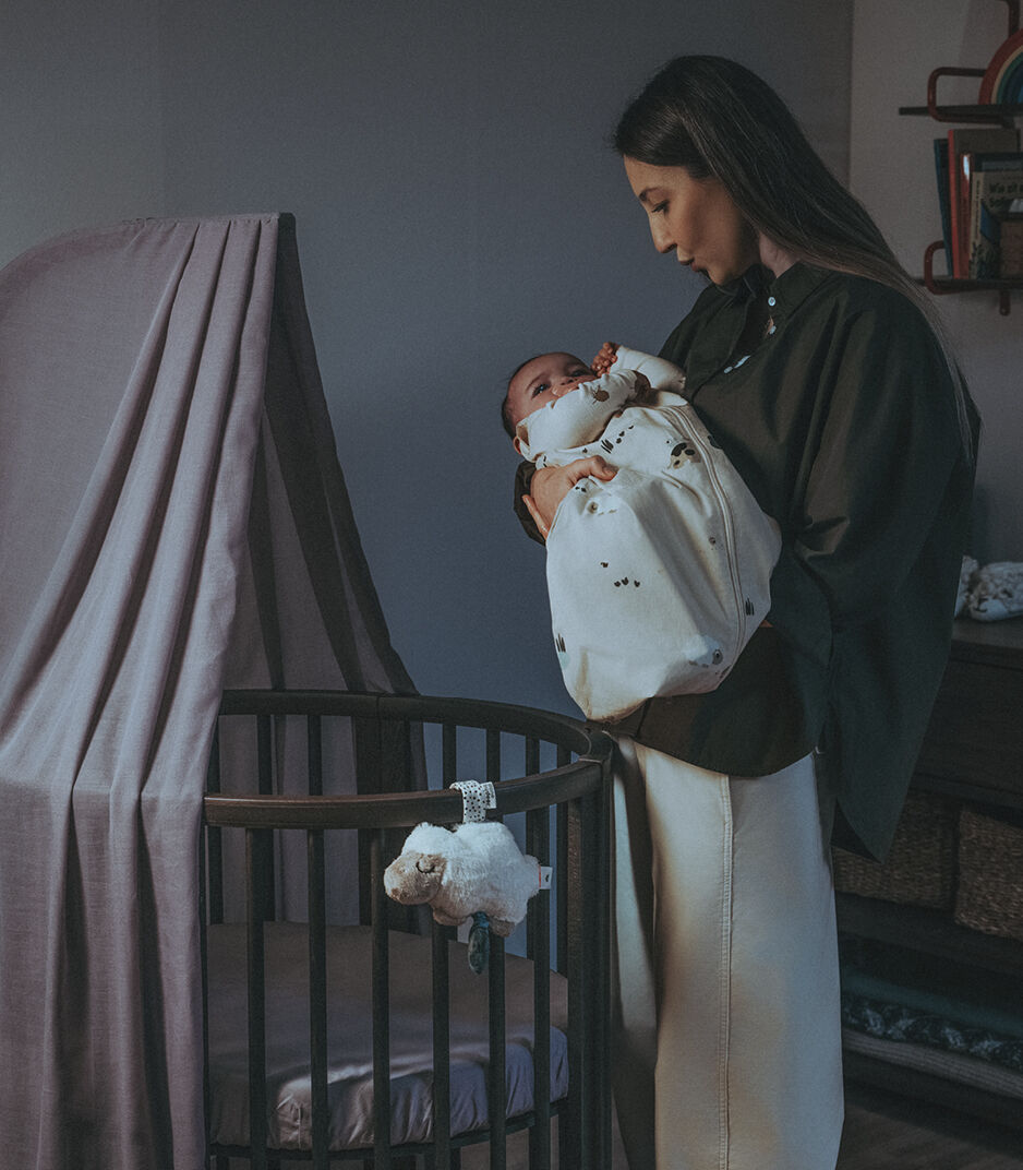 Gigoteuse Done by Deer™ 70 cm – TOG 2.5, Tiny Farm Sand, mainview Image de la galerie 3