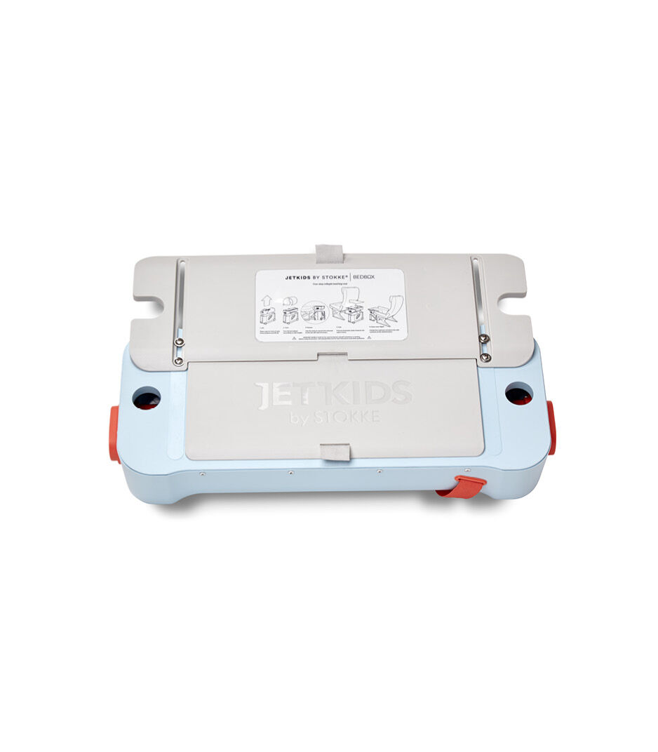 JetKids by Stokke® RideBox Blue Sky. Lid with extendable plate, closed.