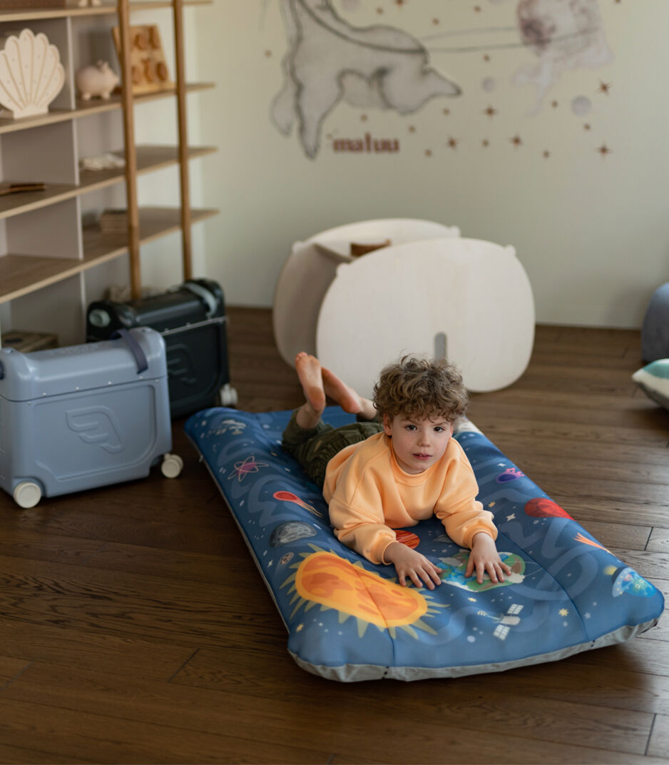 Stokke® JetKids™ CloudSleeper. UGC for US markets.