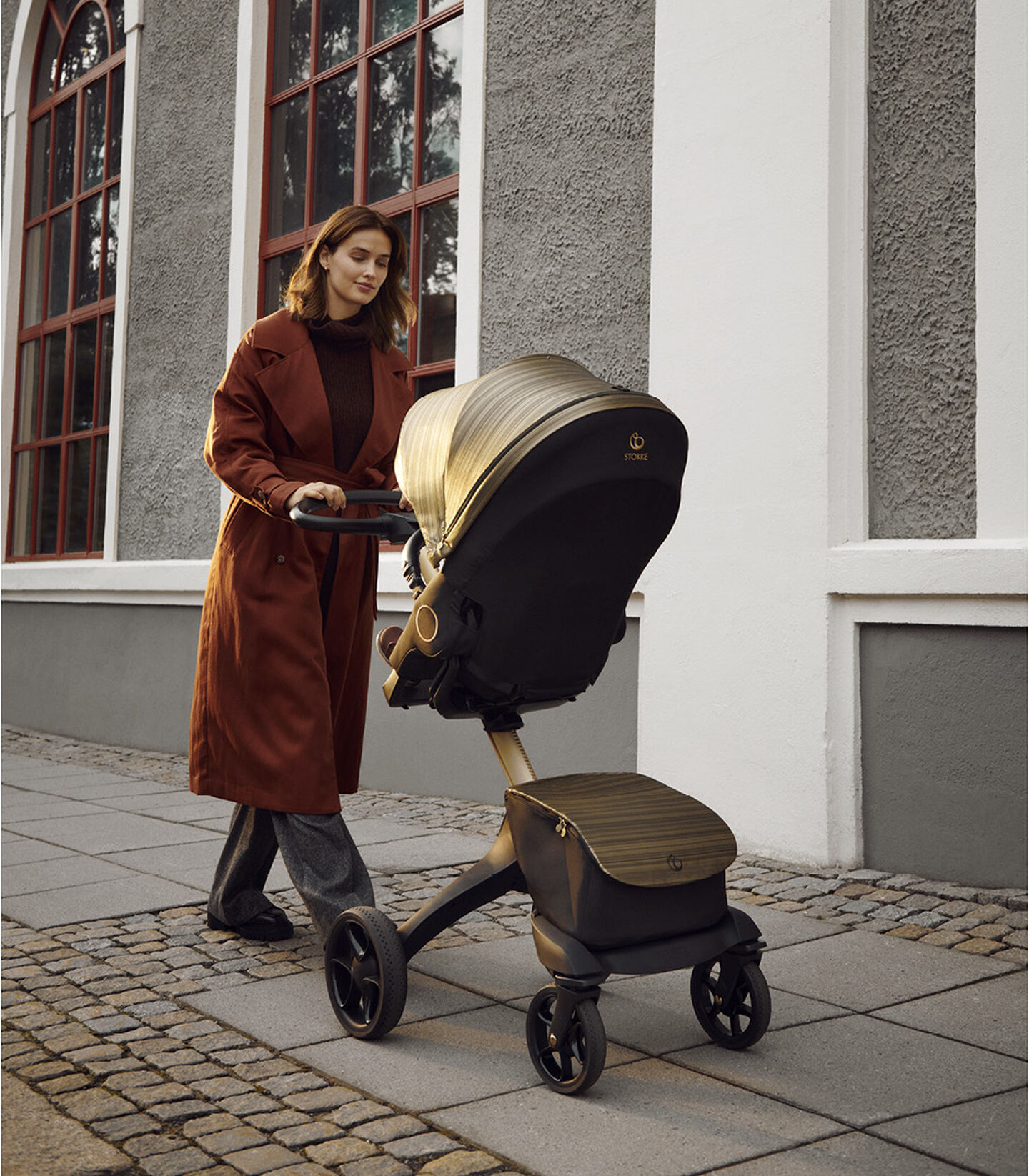 Stokke® Xplory® X Gold with Carry Cot. Limited Edition. view 3