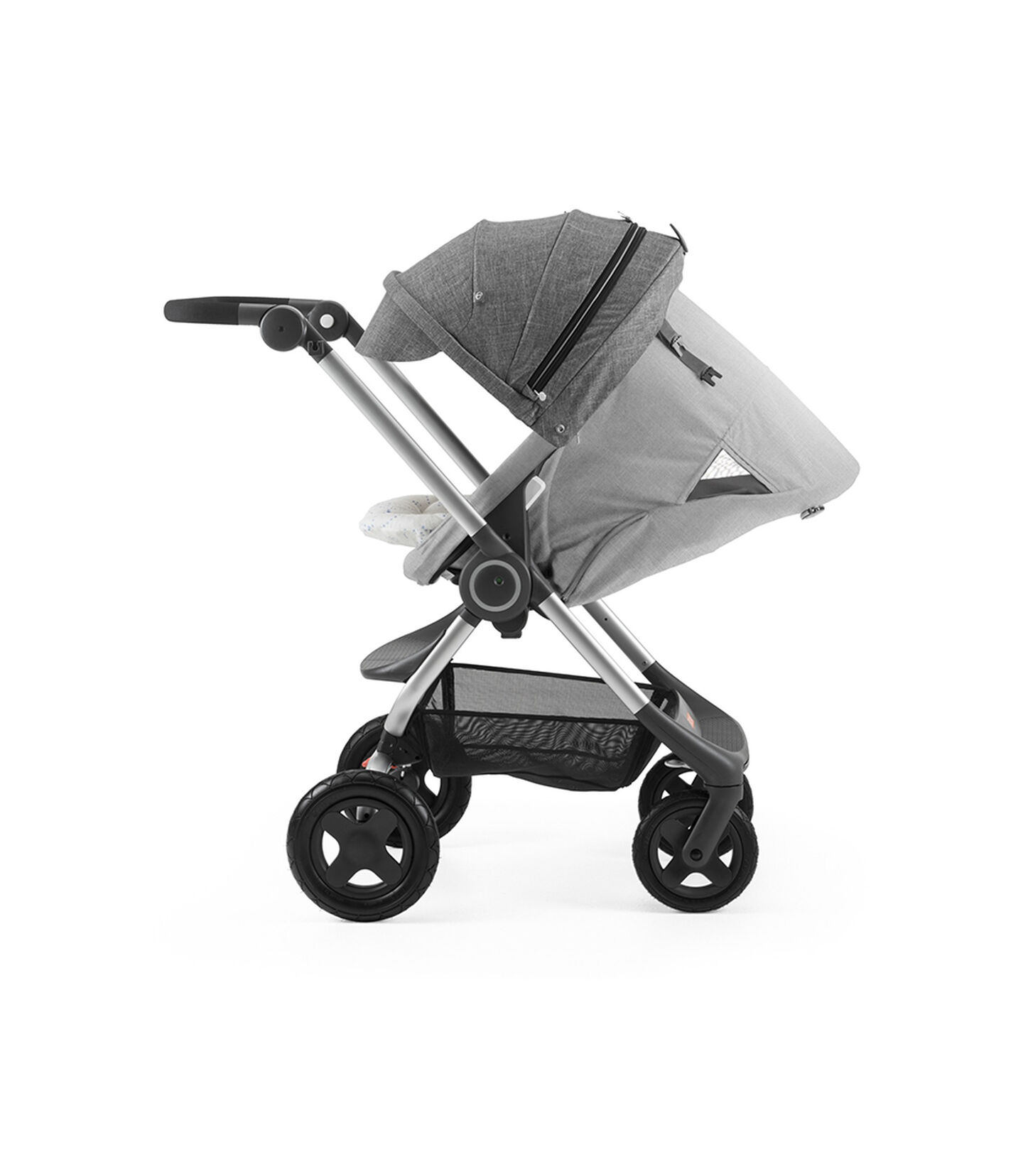 Stokke® Scoot™ with Grey Melange seat and Black Melange Canopy. Parent Facing. Sleep position. Stokke® Scoot™ with Grey Melange seat and Black Melange Canopy. Parent Facing. Sleep position.