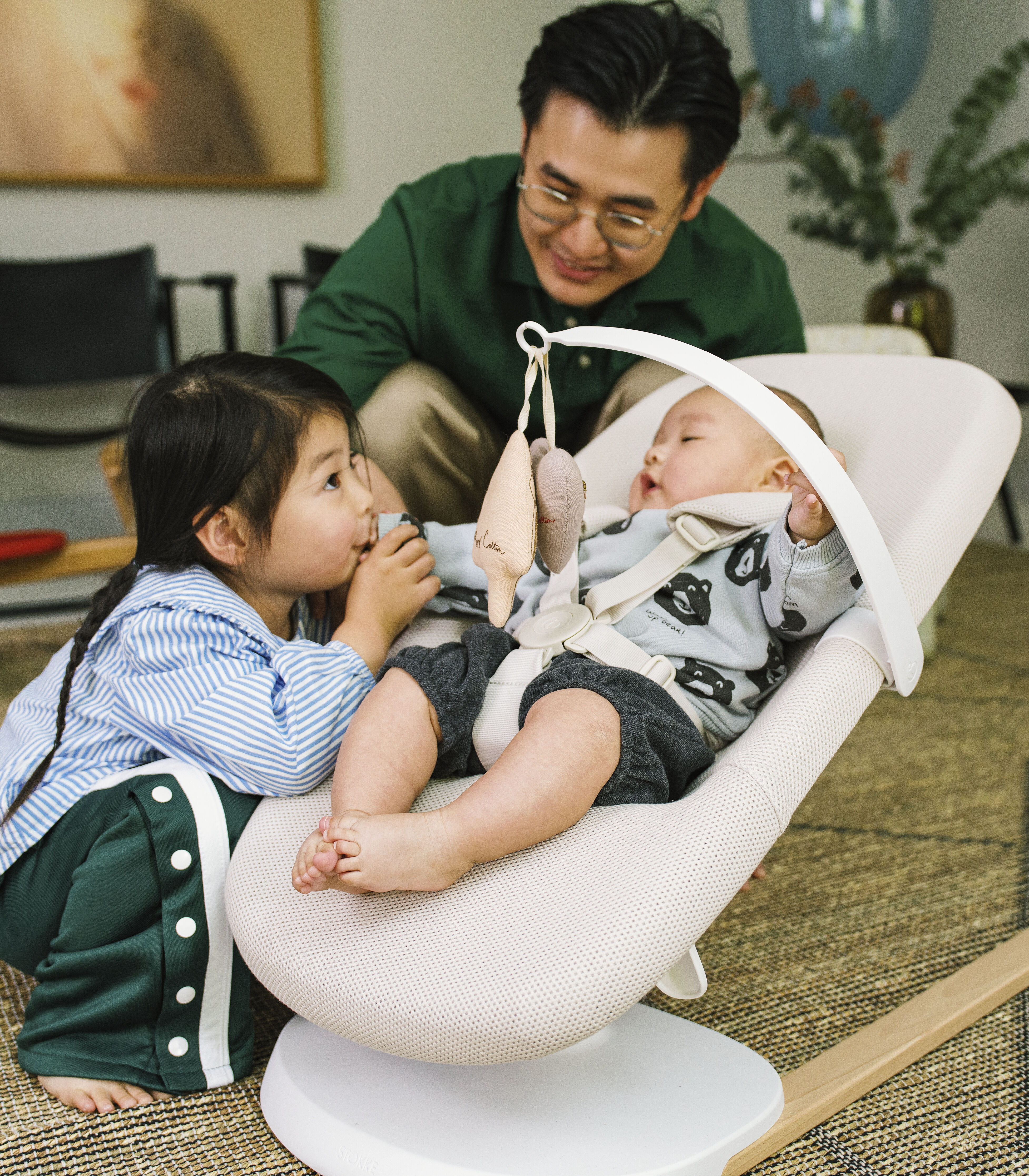 Stokke® Yoga™ Baby Bouncer & Swing, Light Sand, mainview galery image 4