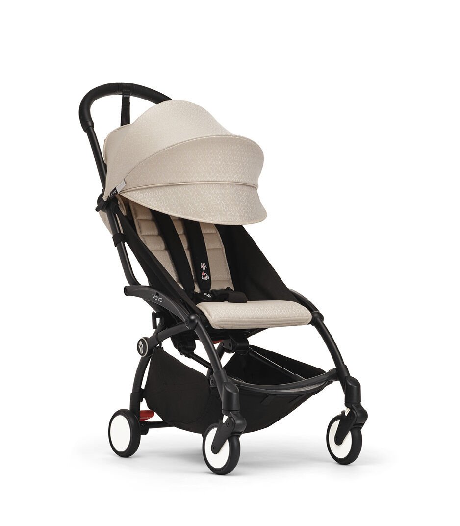 Stokke® YOYO³ stroller from 6 months, Bonpoint Beige with Black Frame, mainview galería de imágenes 4
