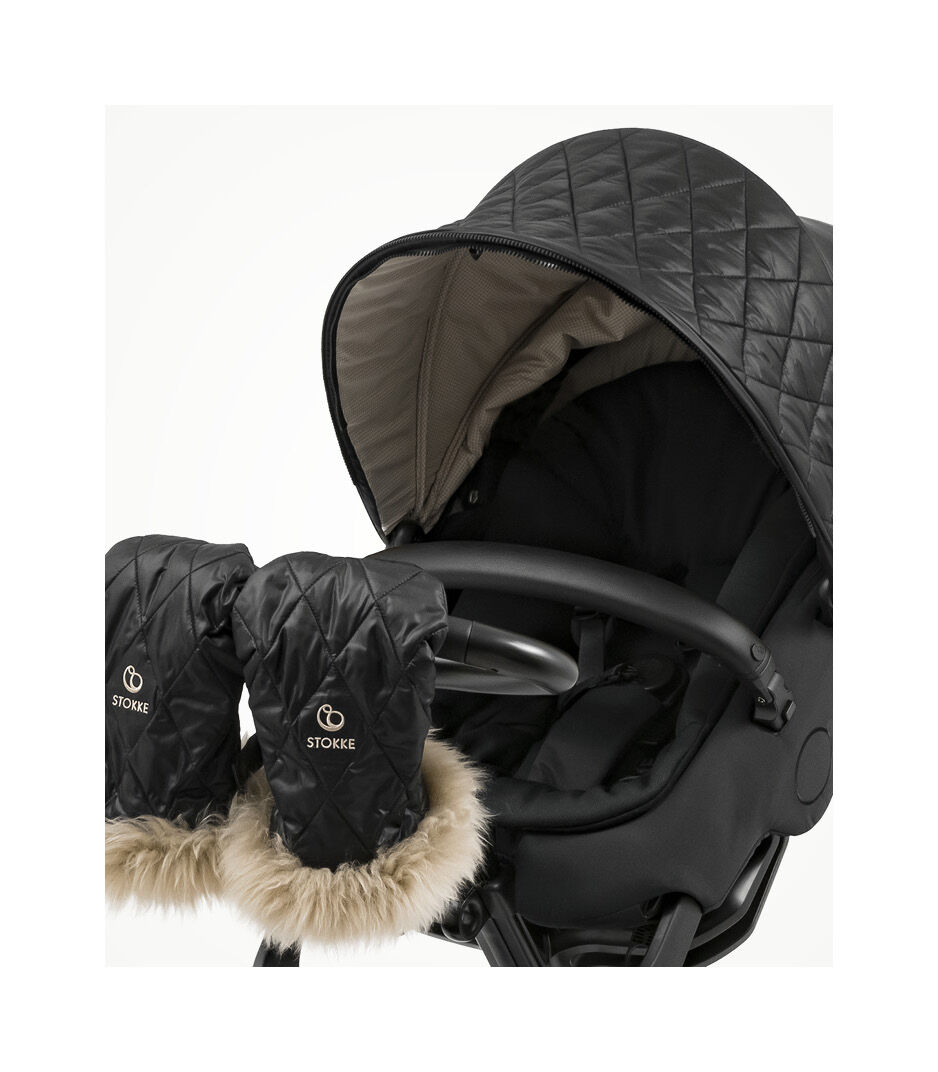 Stokke® Xplory® X with Seat and Winter Kit, without Storm Cover, Footmuff and Sheepskin Rim. Active. Detail.