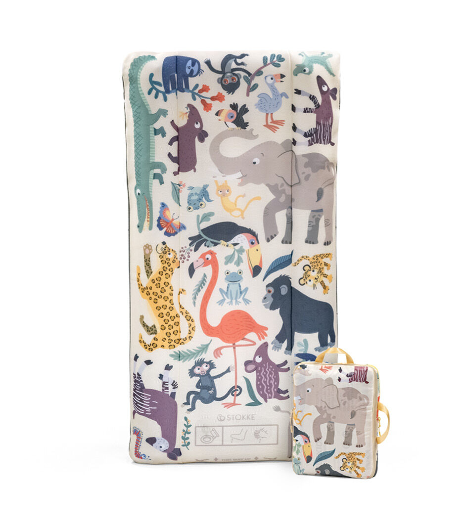 Stokke® JetKids™ CloudSleeper™, Animal Family. Up-right view.