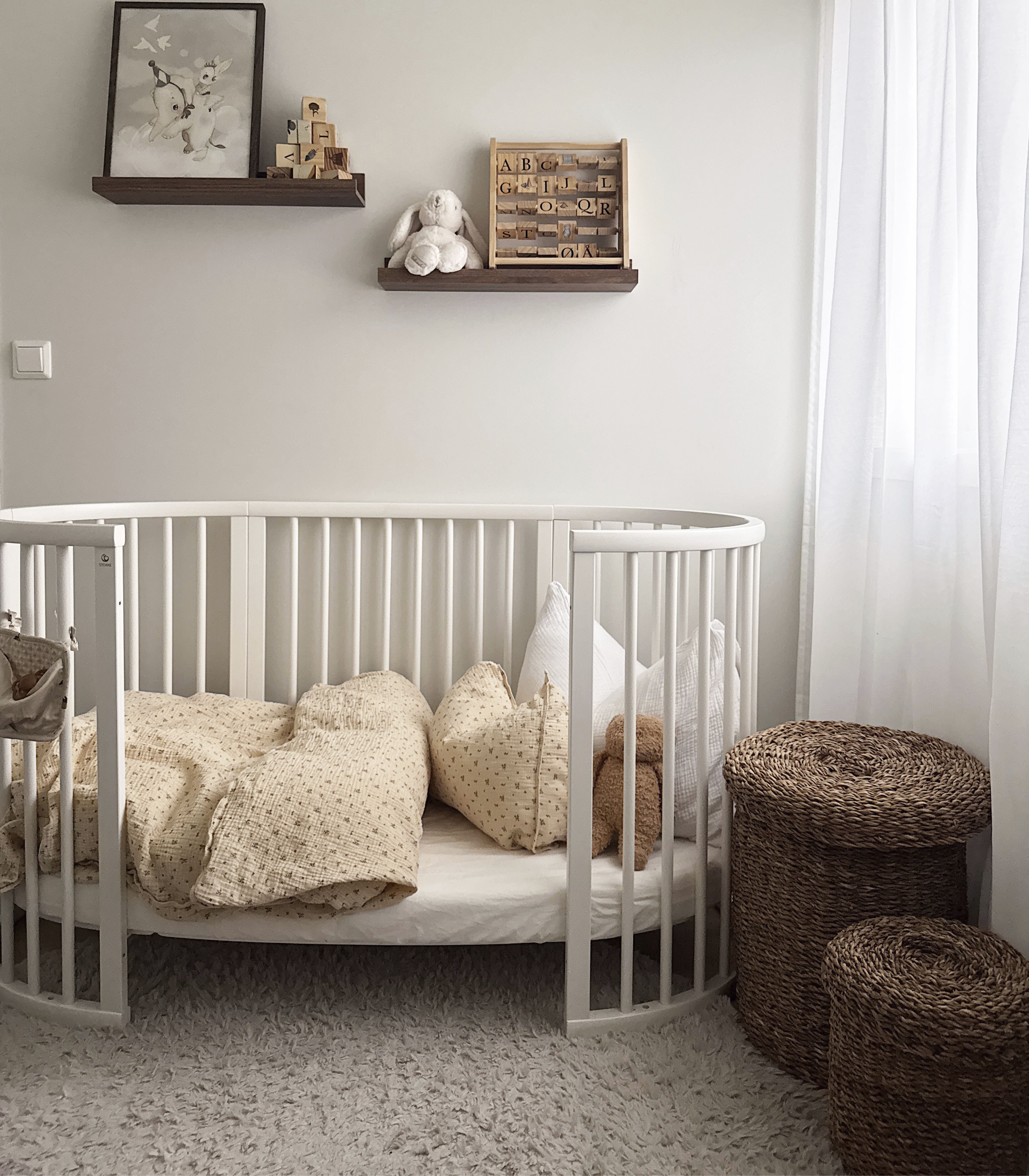 Stokke® Sleepi™ Bed V3 White, White, mainview