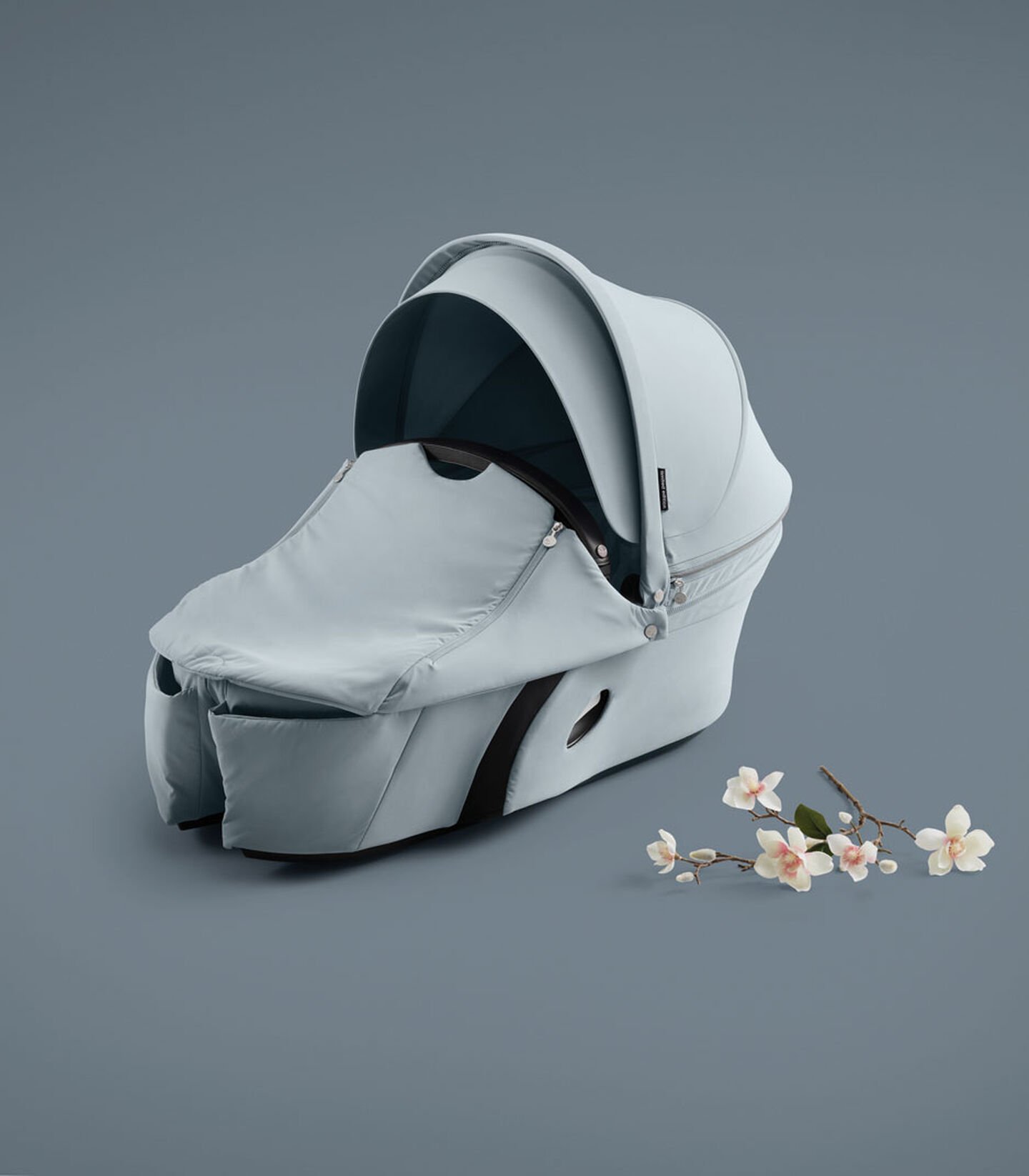 Stokke® Xplory® Carry Cot Balance Limited Edition. Tranquil Blue. view 2