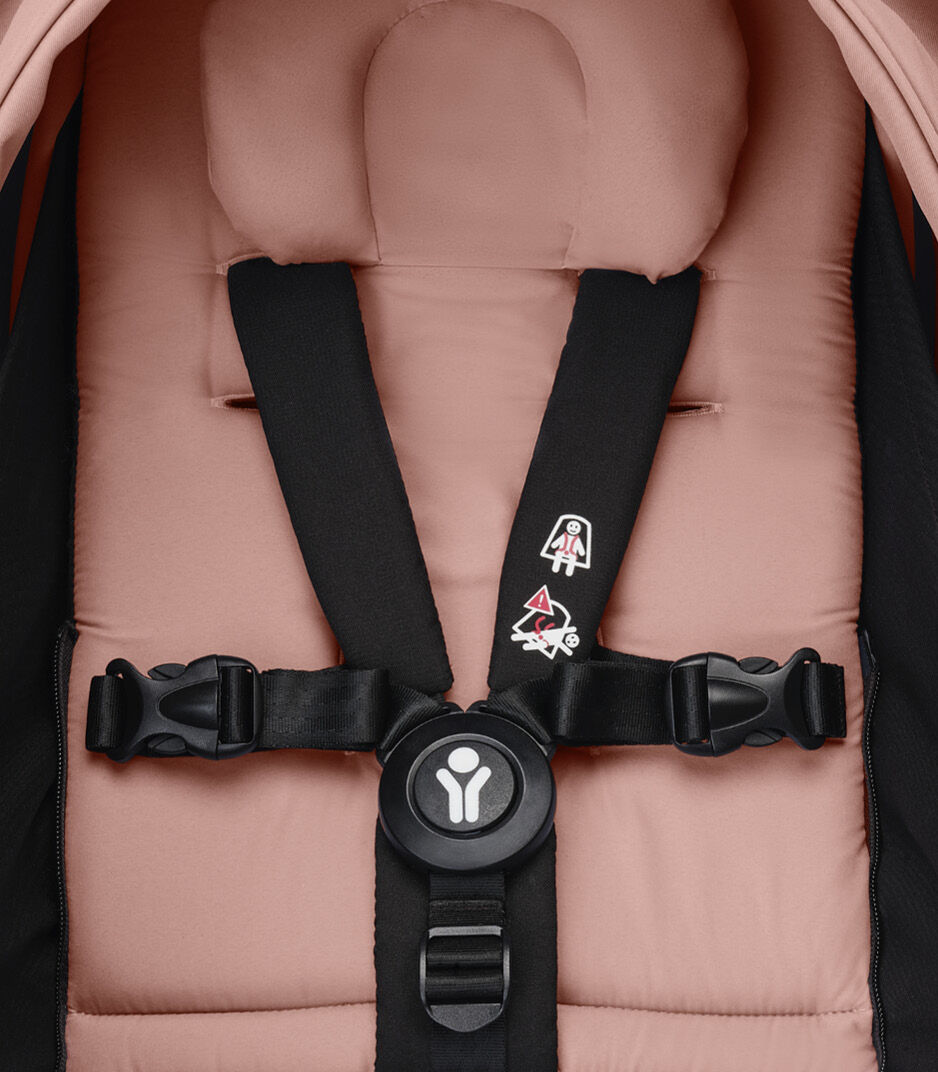 Stokke® YOYO3® 0+ Ginger. Harness, close-up. galery image 5