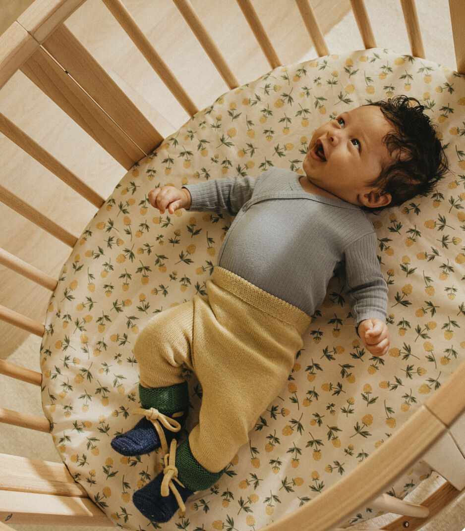 Stokke® Sleepi™ Mini Fitted Sheet Cloudberry Meadow, Cloudberry Meadow, mainview