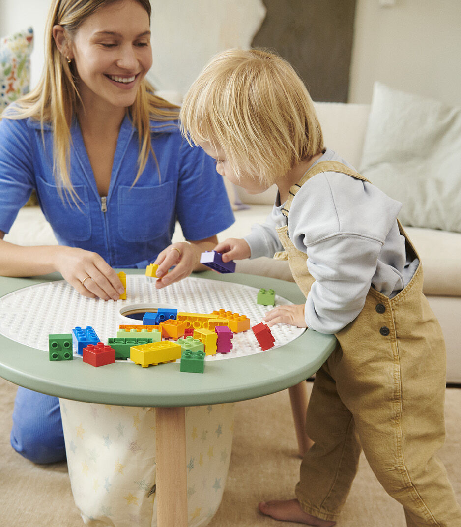 Stokke® MuTable™ Kids Play Table​ V2, White, mainview galleribild 3