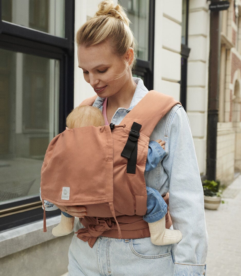 Portabebés Stokke® Limas™ Plus - Portabebé cómodo, Terracota, mainview galería de imágenes 2