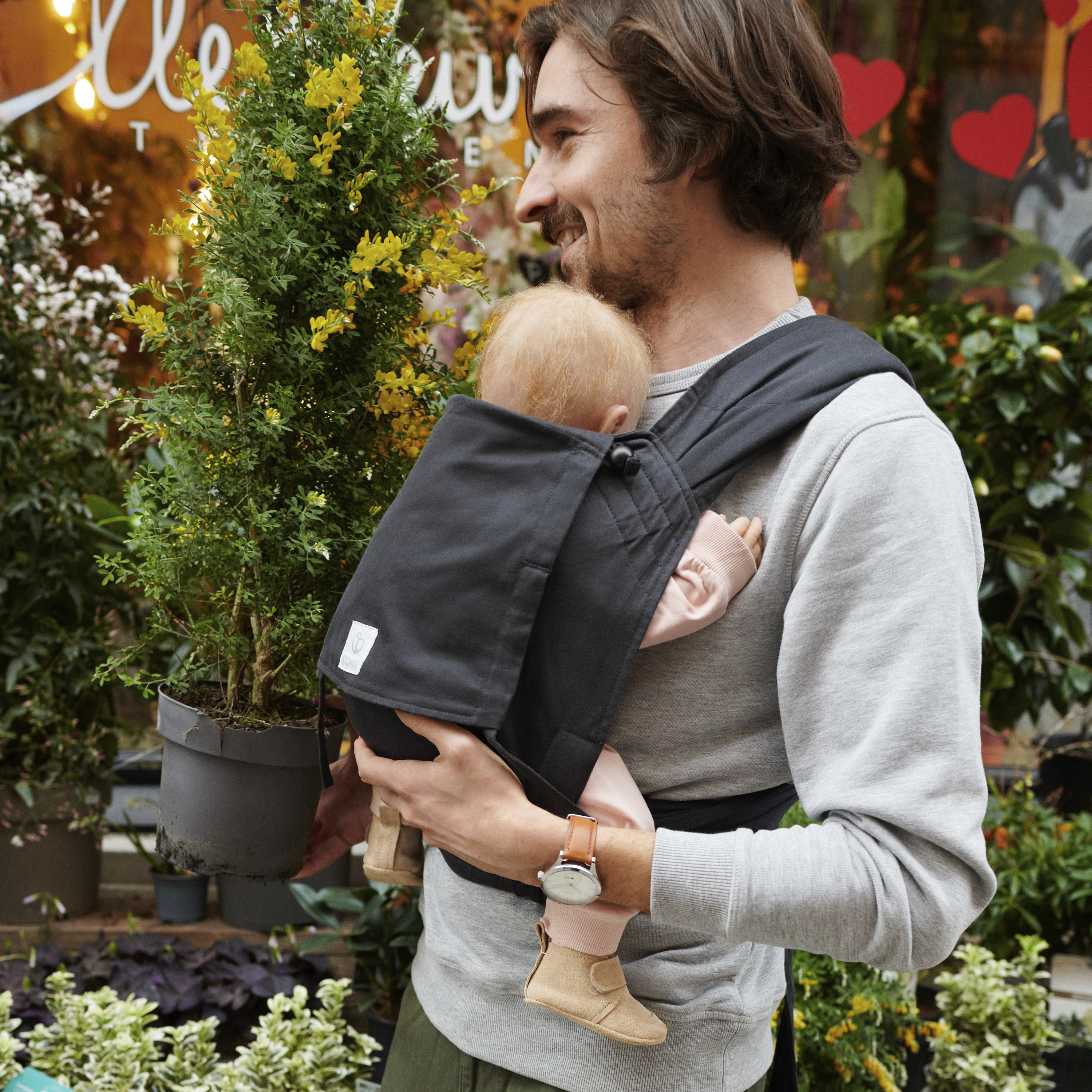Stokke® Limas™ Carrier - Newborn Carrier, Black, mainview galery image 2