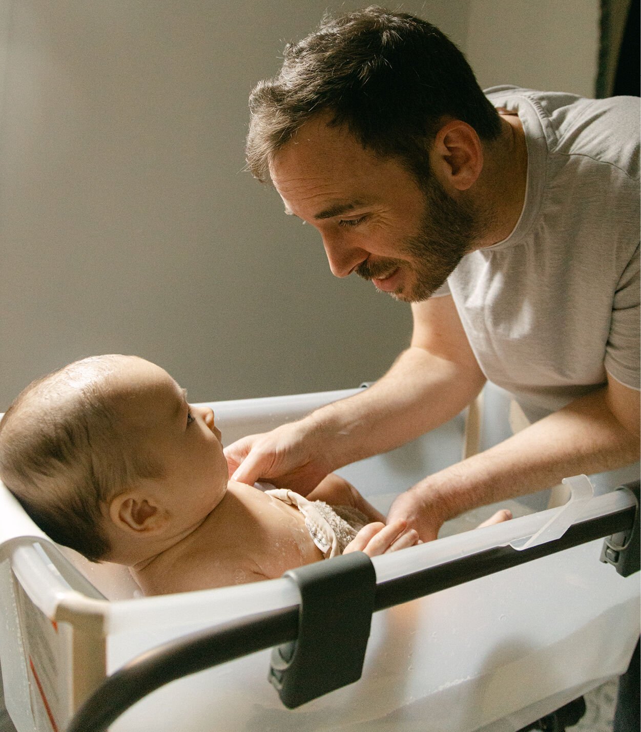 Stokke® Flexi Bath®, Stativ & Newborn Support Bundle, , mainview billedgalleri 4