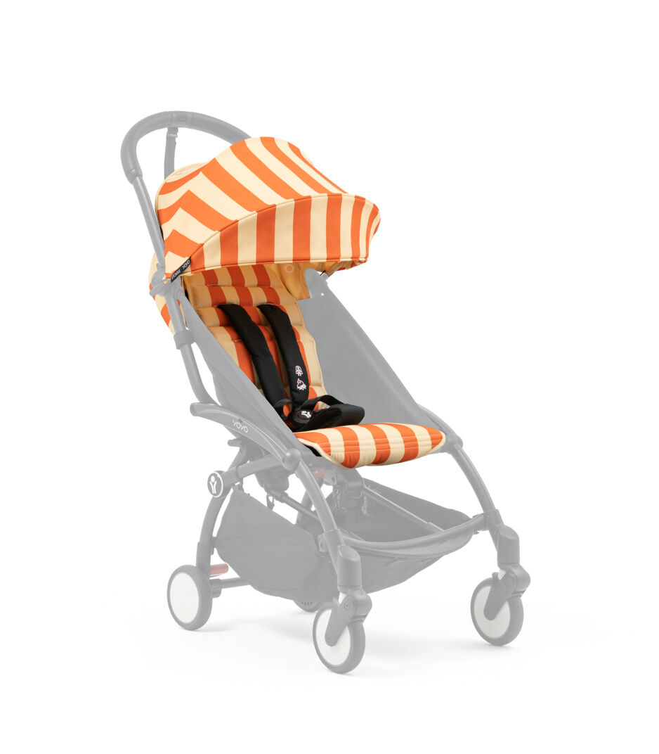 Stokke® YOYO3® 6+ – Riviera Capri. Frame shadow. Front view, angled.