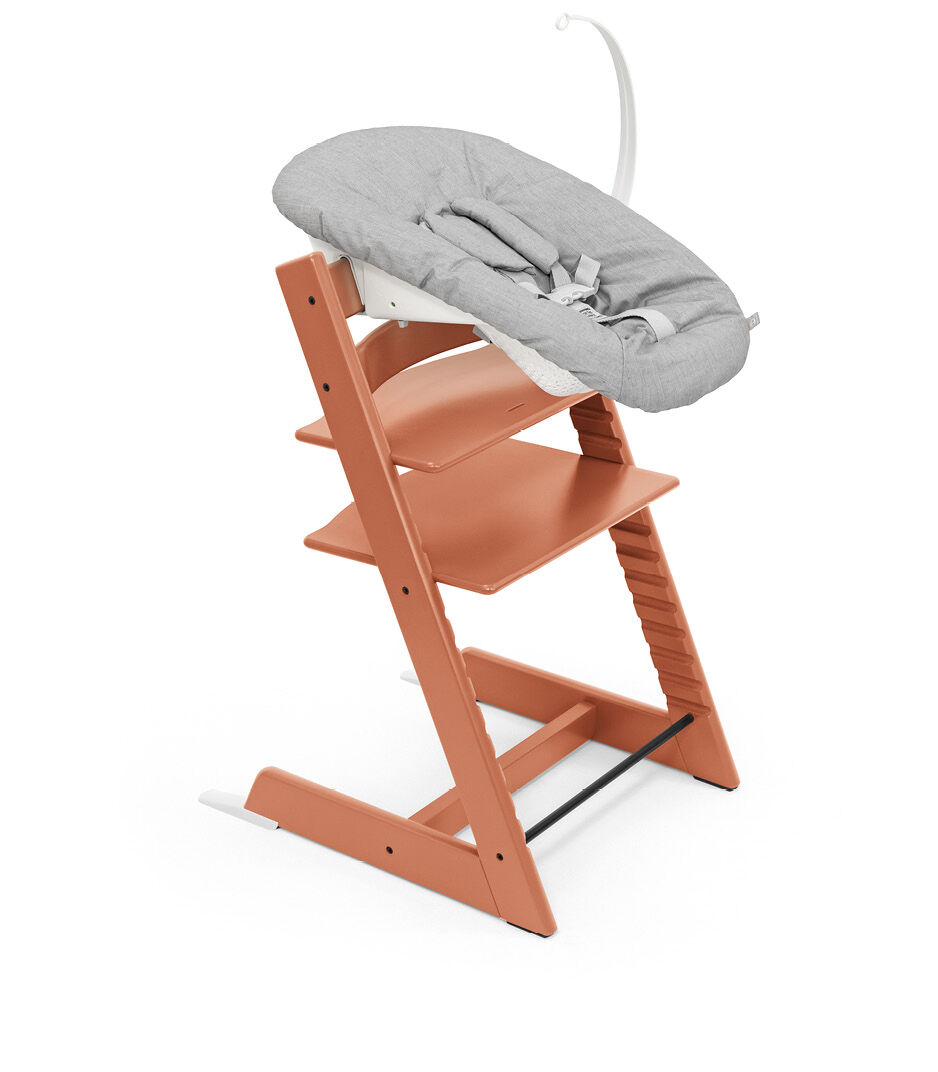 Tripp Trapp® chair Terracotta and Newborn Set with Grey Textile Set. Active position galery image 10