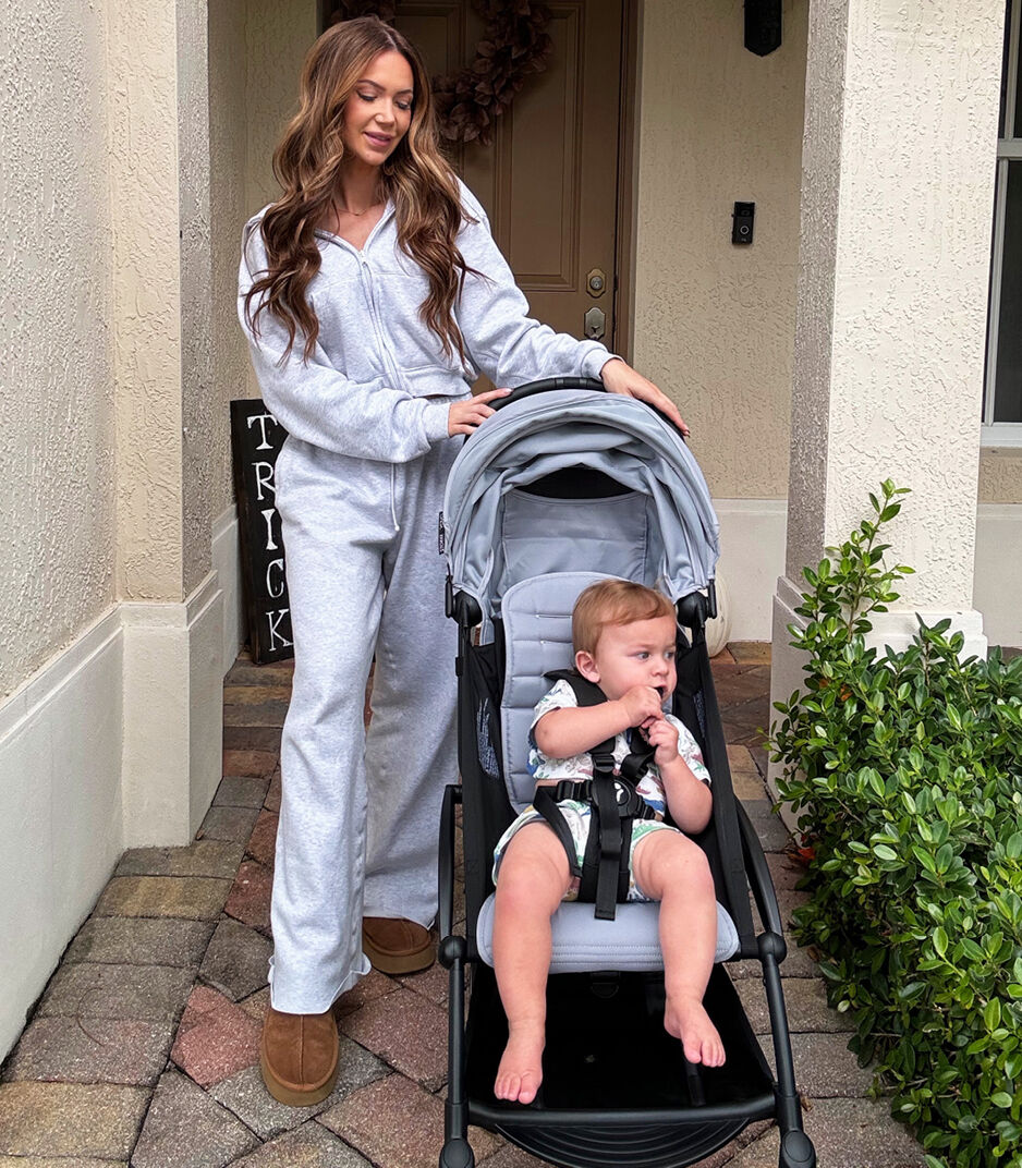 Stokke® YOYO³ stroller from 6 months - Stone on Black, Stone with Black Frame, mainview