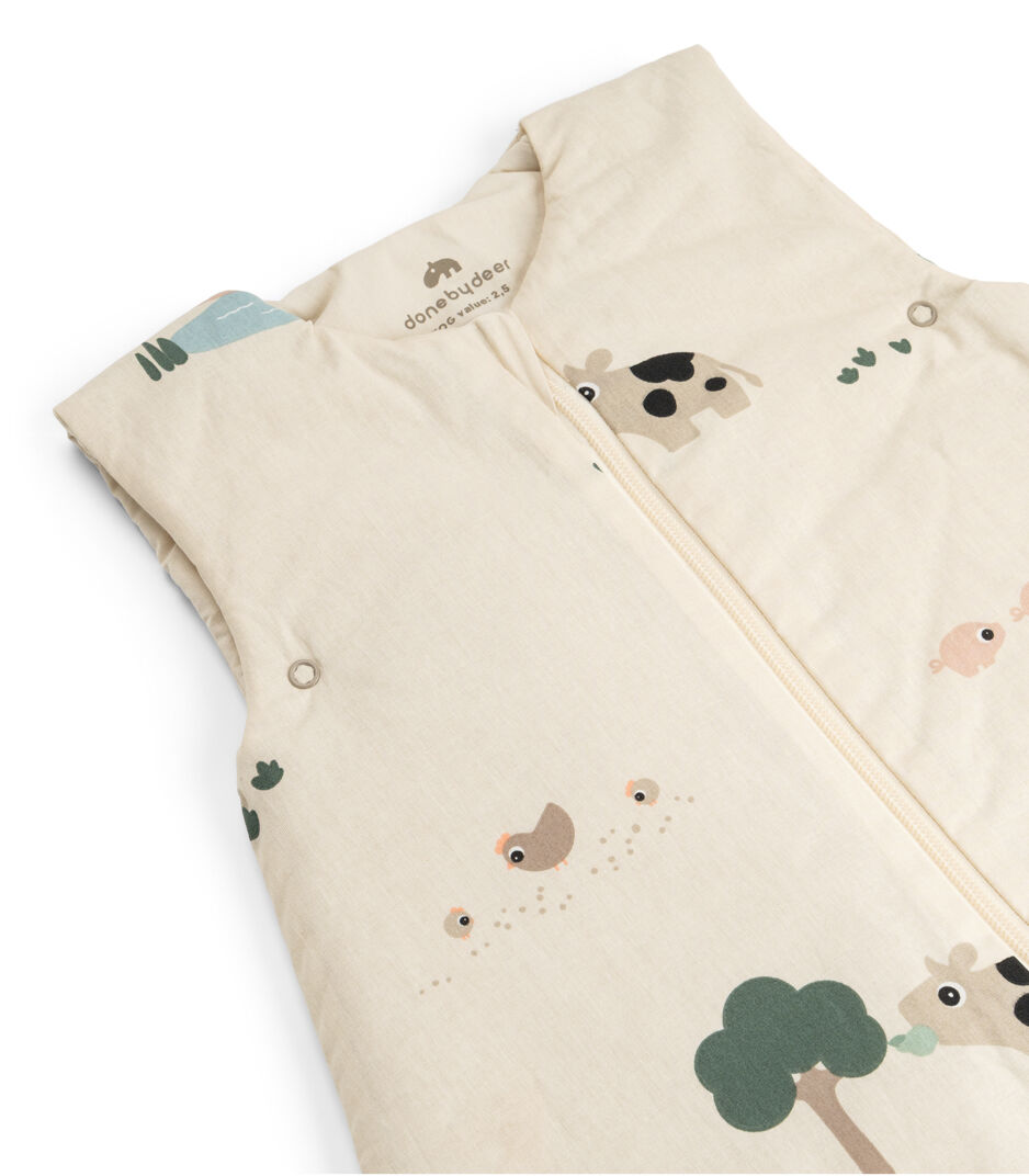 Done by Deer. Sleepy bag TOG 2.5 - Tiny farm - Sand.