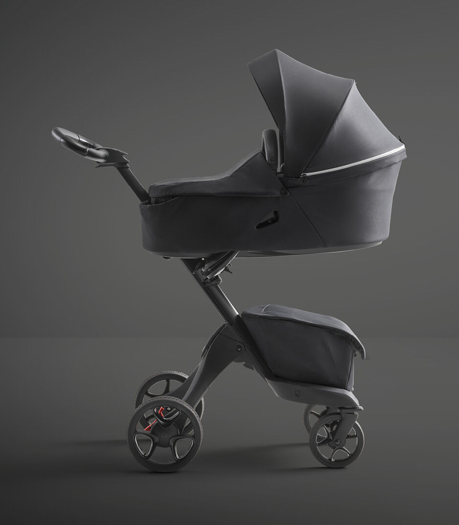 Stokke® Xplory® X  Stroller with Carry Cot Rich Black. 