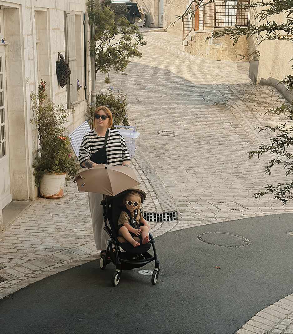 Stokke® YOYO³ stroller from 6 months - Toffee on Black, Toffee with Black Frame, mainview