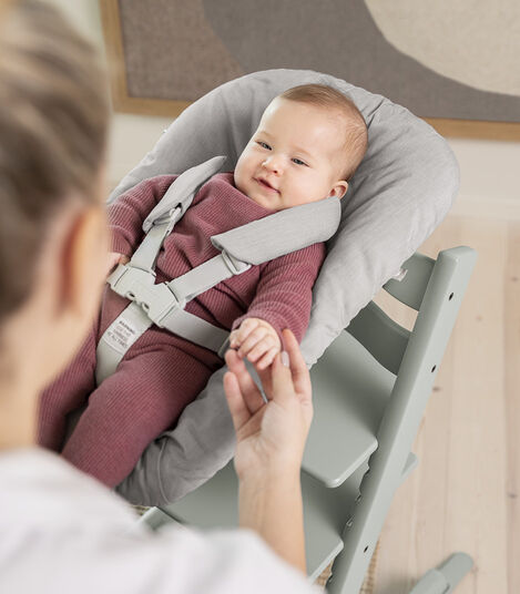Tripp Trapp® Glacier Green w/Newborn Set. view 8