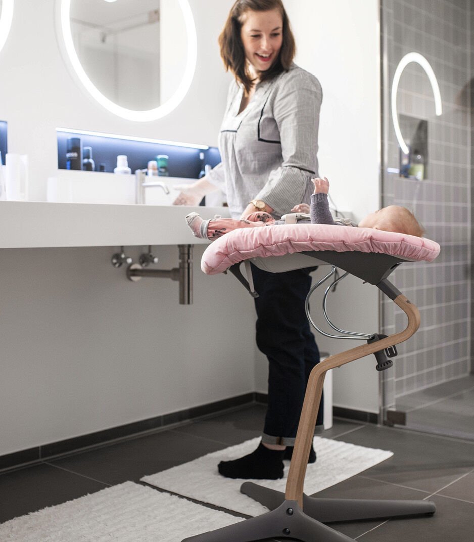 Stokke® Nomi® Newborn Set. Pink textile cover. galery image 4