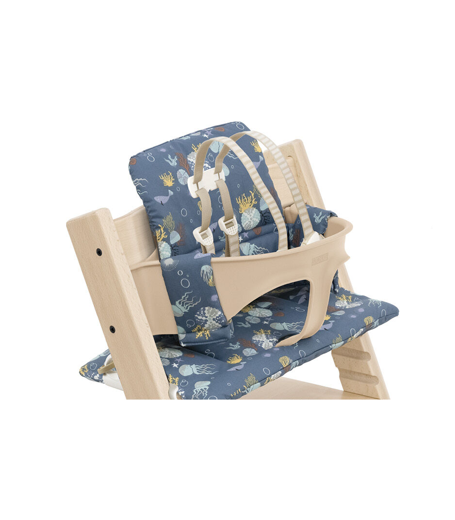 Tripp Trapp® Bundle. Chair Natural, Baby Set with Classic Cushion. US version. Detail.