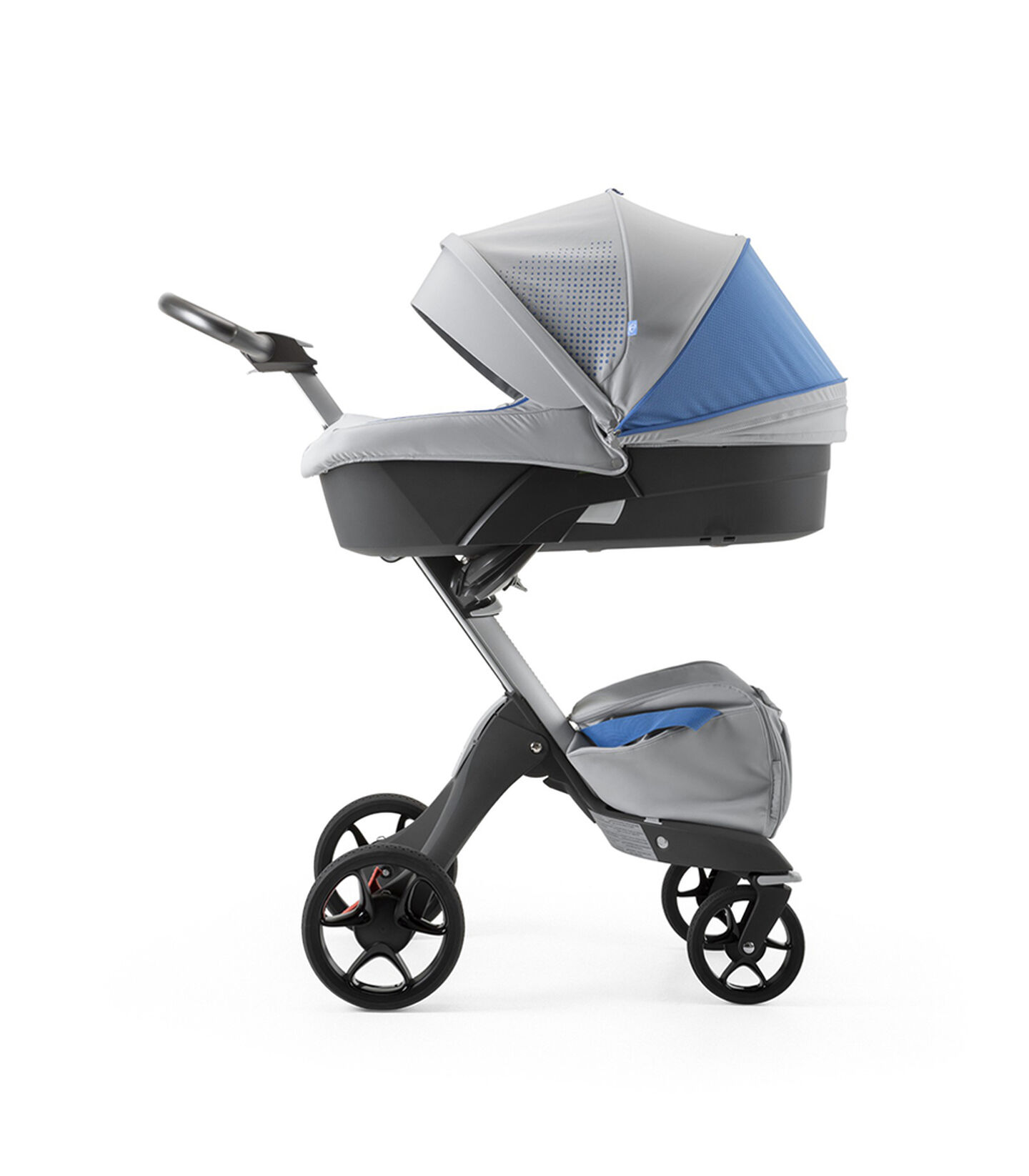 Stokke® Xplory® Silver Chassis and Carry Cot. Athleisure Marina. view 4