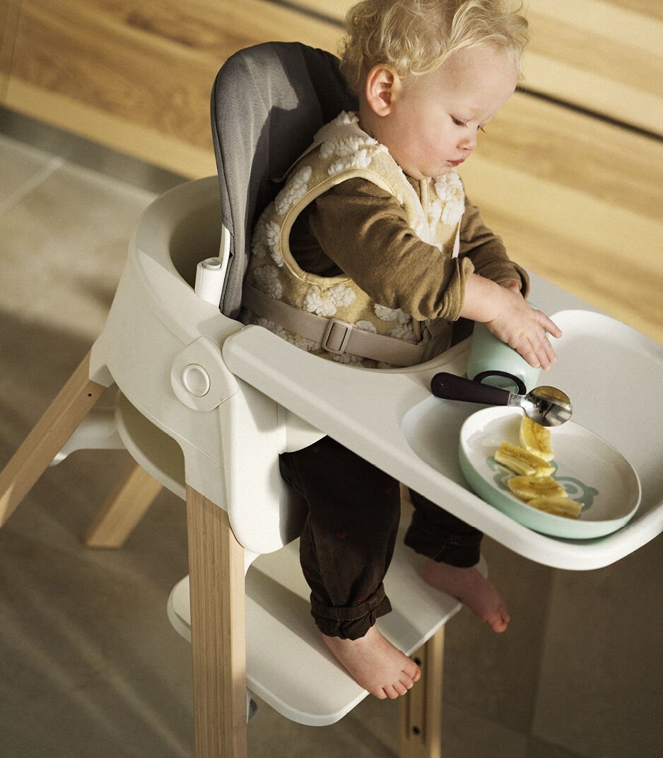 Stokke® Steps™ High Chair White / Natural, 白色/天然色, mainview