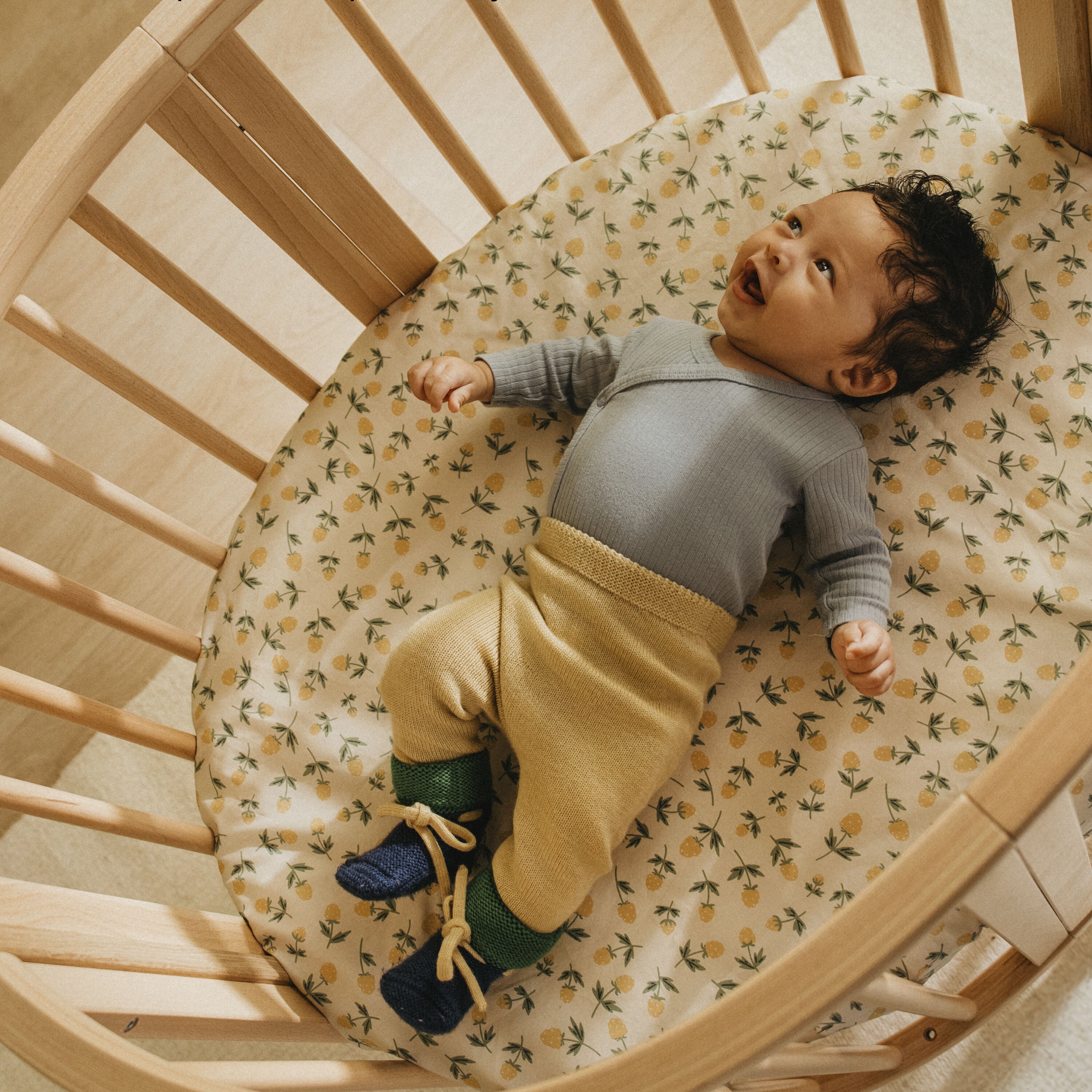 Stokke® Sleepi™ Mini Crib: The Perfect Convertible Crib for Your