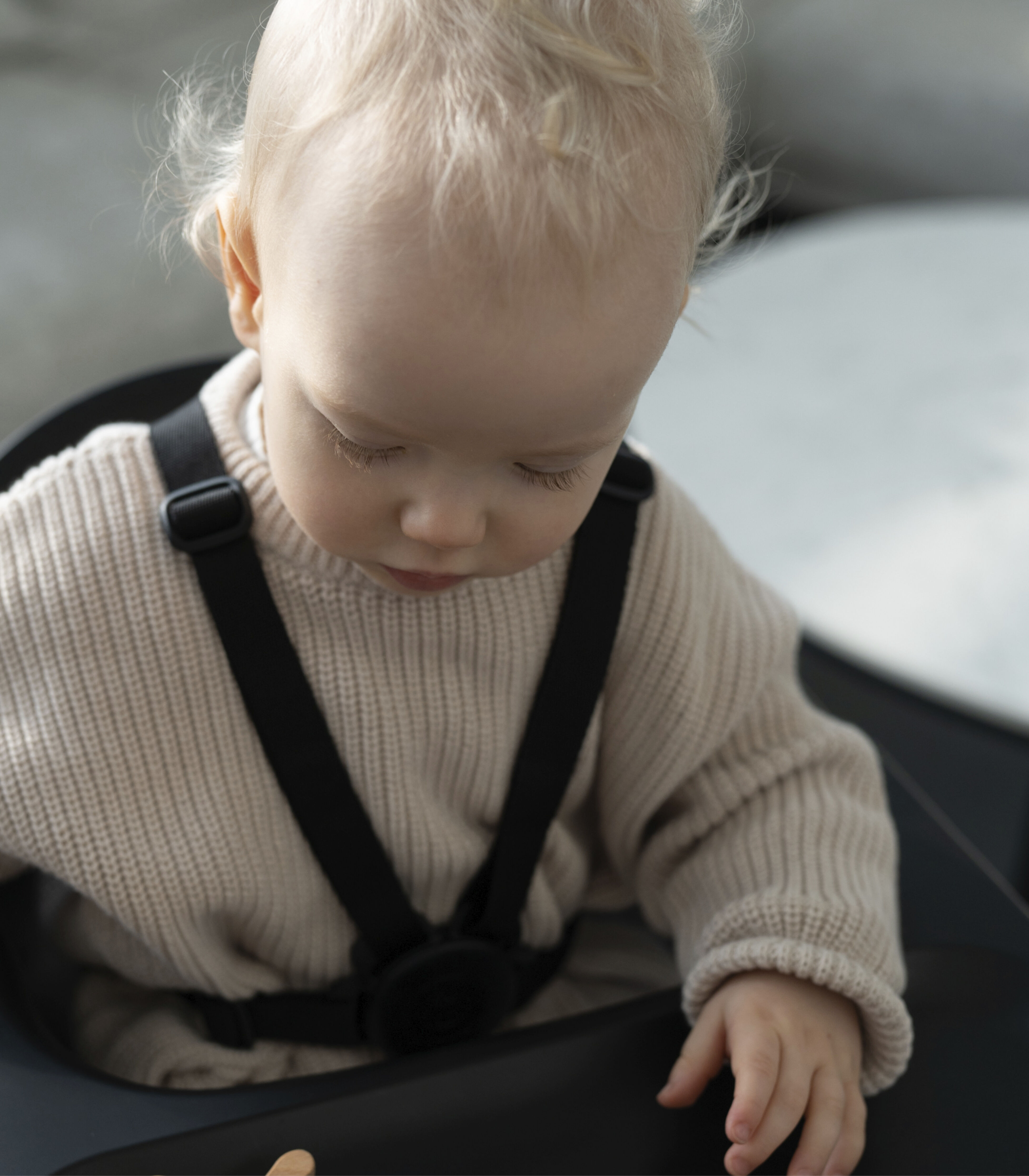 Stokke® Clikk™ Highchair, Black / Warm Brown, mainview galery image 3