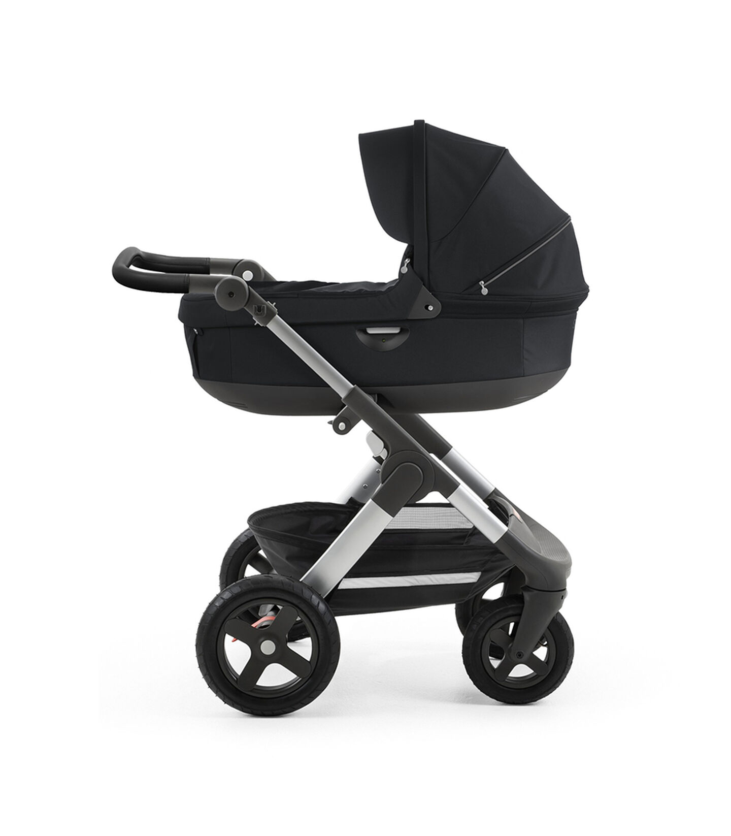 Stokke® Trailz™ with silver chassis  and Stokke® Stroller Carry Cot, Black. Leatherette Handle. view 2