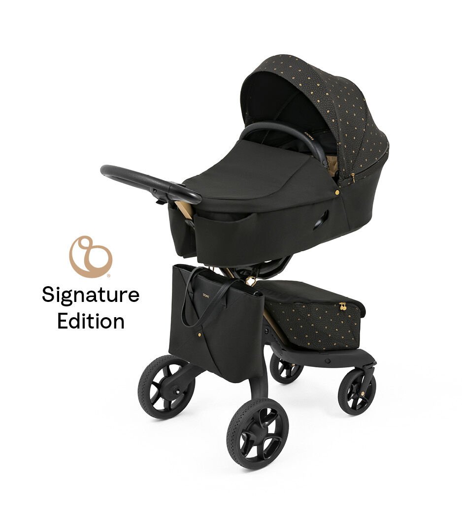 Stokke® Xplory® X Signature, Carry Cot on chassis with Changing Bag, Angled view