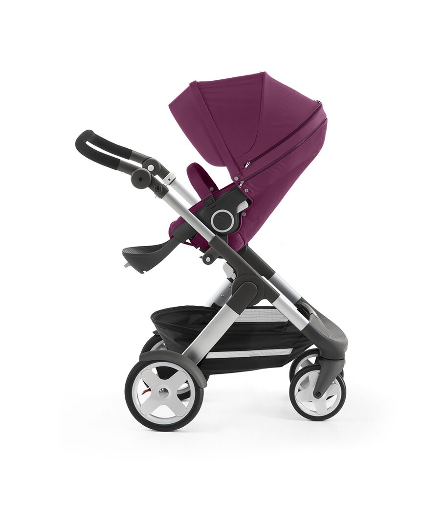 Stokke® Trailz™ with Stokke® Stroller Seat, Purple. Classic Wheels. view 25