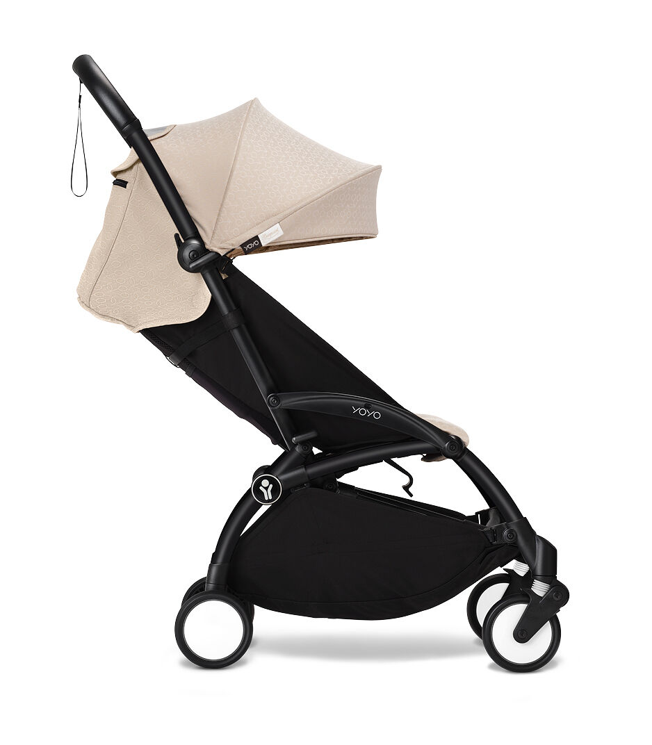 Stokke® YOYO³ stroller from 6 months, Bonpoint Beige with Black Frame, mainview galería de imágenes 8
