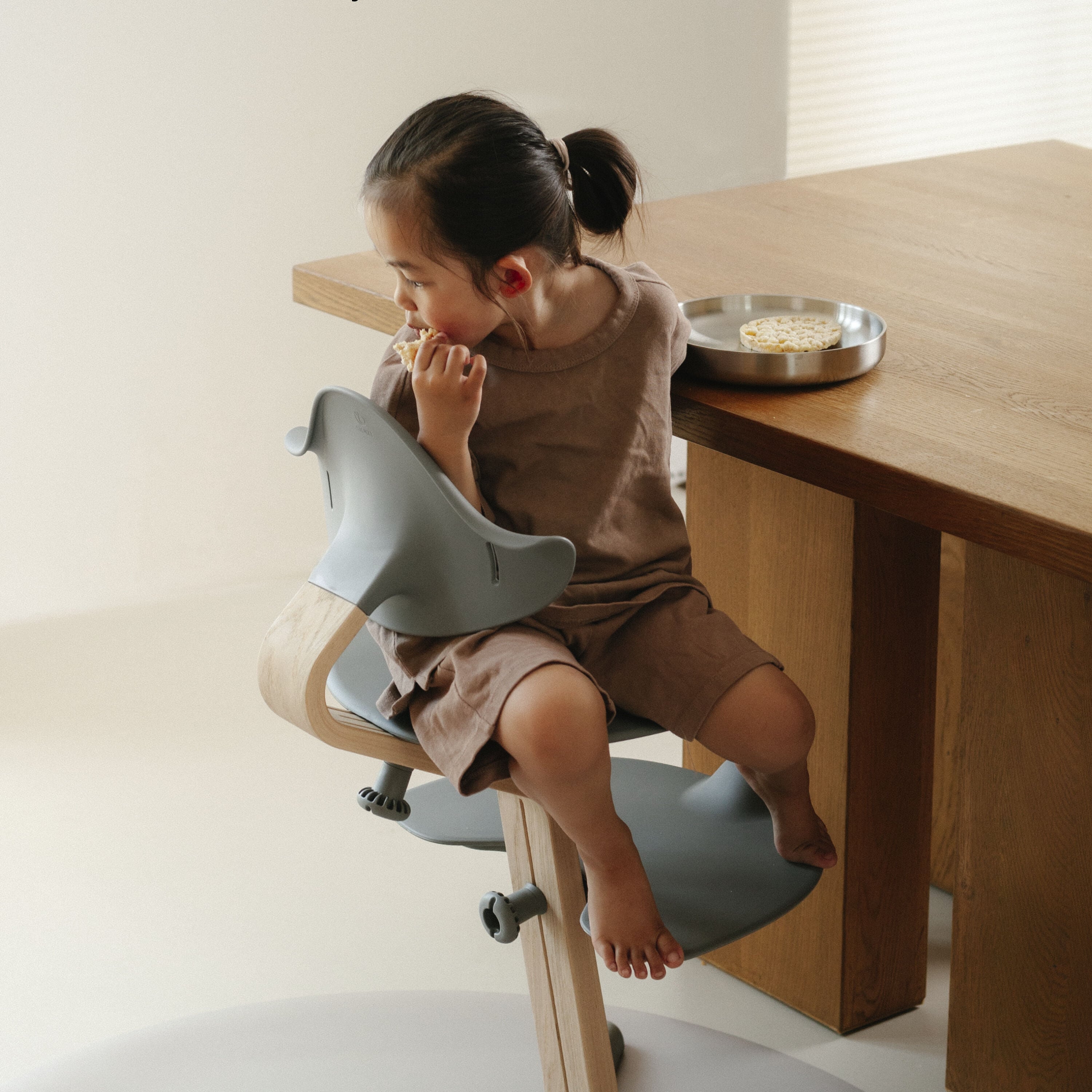 ノミ ベビーハイチェア + ベビーセット + トレイ | ストッケ | Stokke