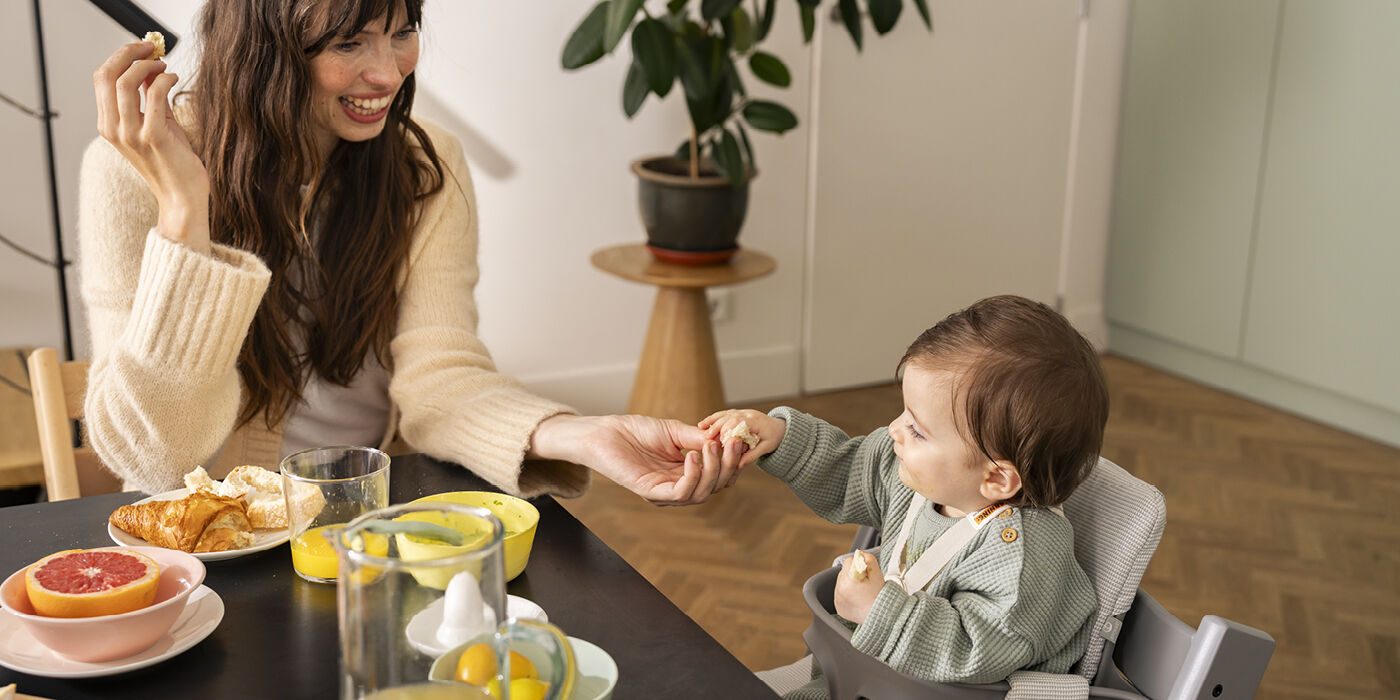 商品画像：Amazon.com : Stokke Tripp Trapp Chair, Natural - Adjustable 3