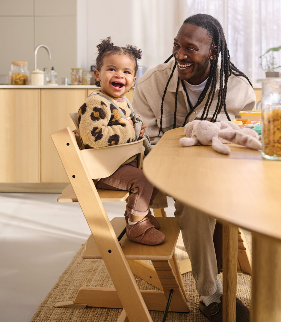 STOKKE Tripp Trapp ベビーラック・チェア Tripp Trapp® Wood High Chair with Tray | Stokke® Online Shop