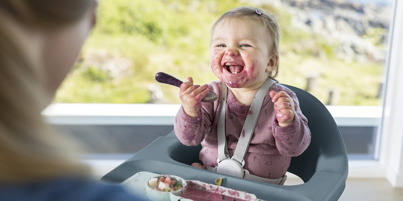 商品画像：Clikk™ High Chair: Your Ultimate Travel High Chair for On 4