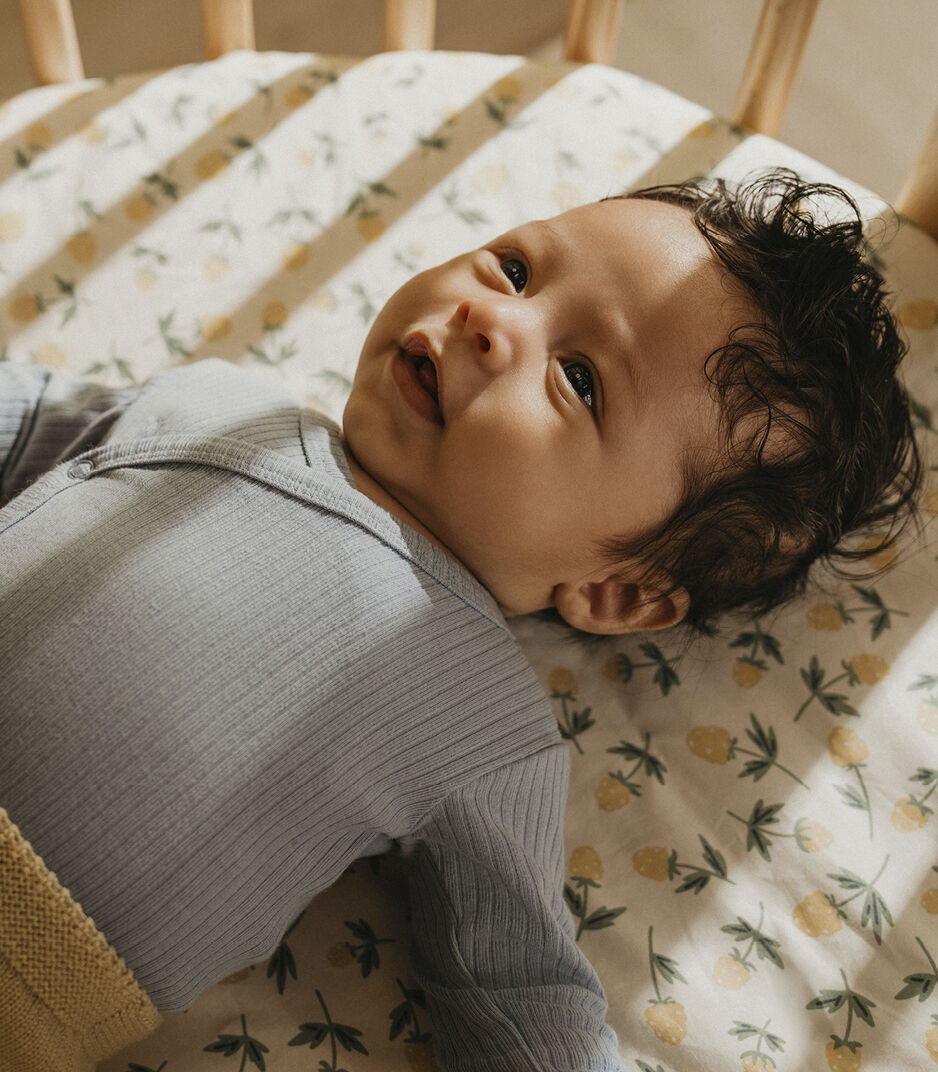 Stokke® Sleepi™ Bed Fitted Sheet Cloudberry Meadow, Cloudberry Meadow, mainview