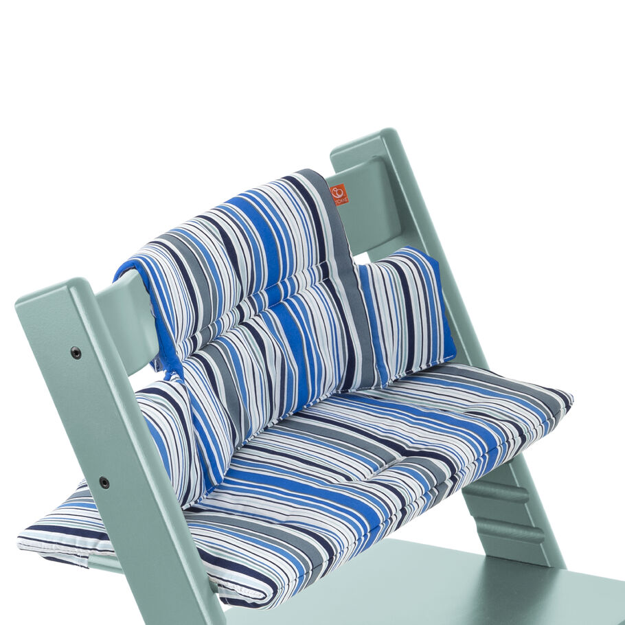 Tripp Trapp&reg; Aqua Blue with Ocean Stripe cushion. Detail.