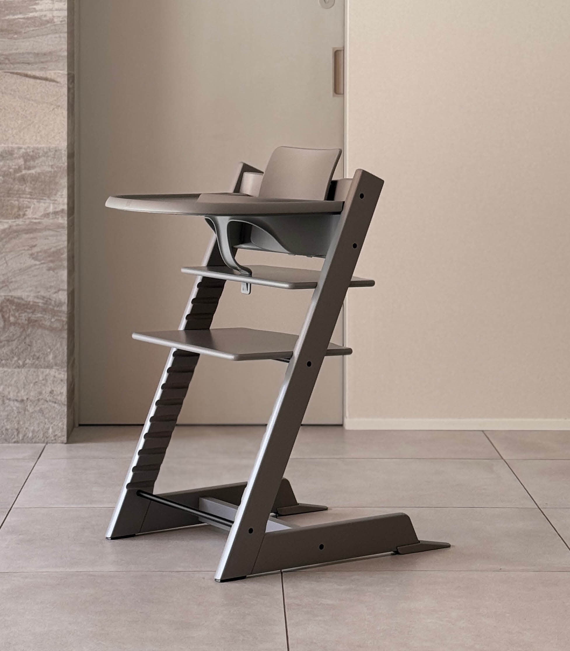 トリップ トラップ 5 in 1 - 新生児セット | Stokke® オンラインショップ