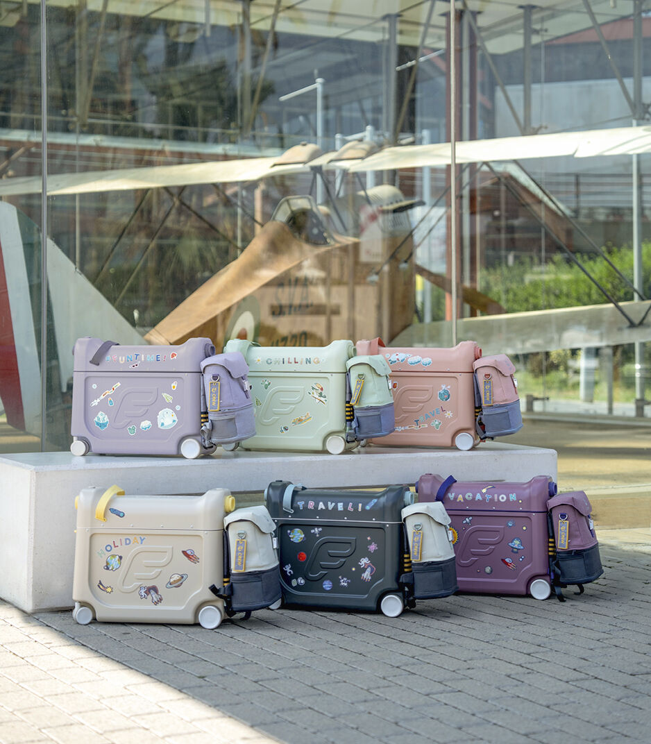 Ride-on Suitcase for Kids | Jetkids™ BedBox™ by Stokke®